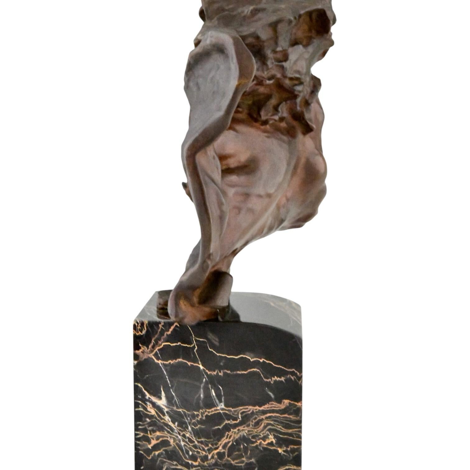 LE RHONE Escultura Art Decó de bronce de un hombre firmada por André César Vermare Bronce en venta