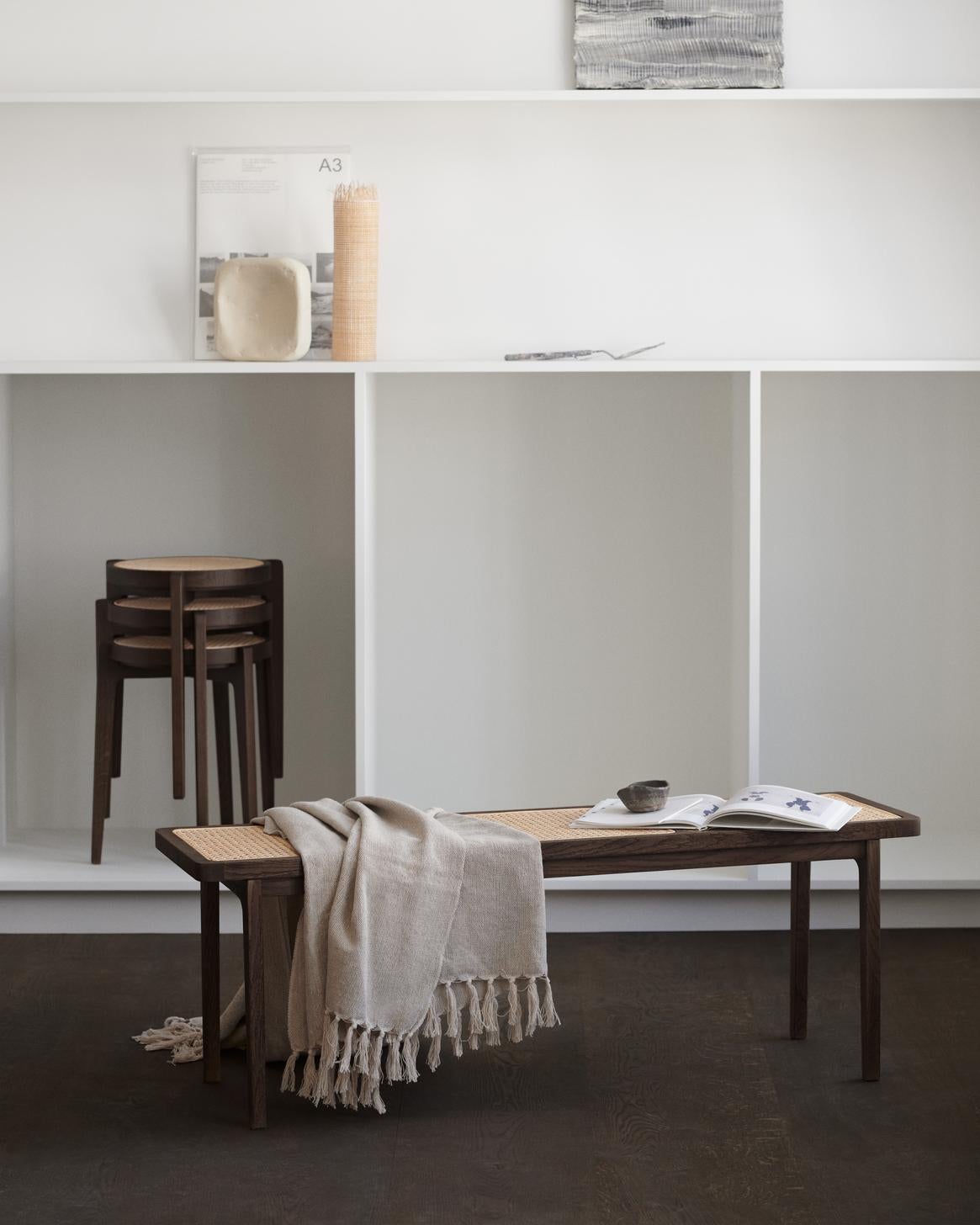 XXIe siècle et contemporain Banc Le Roi de Norr11 en frêne fumé et rotin en vente