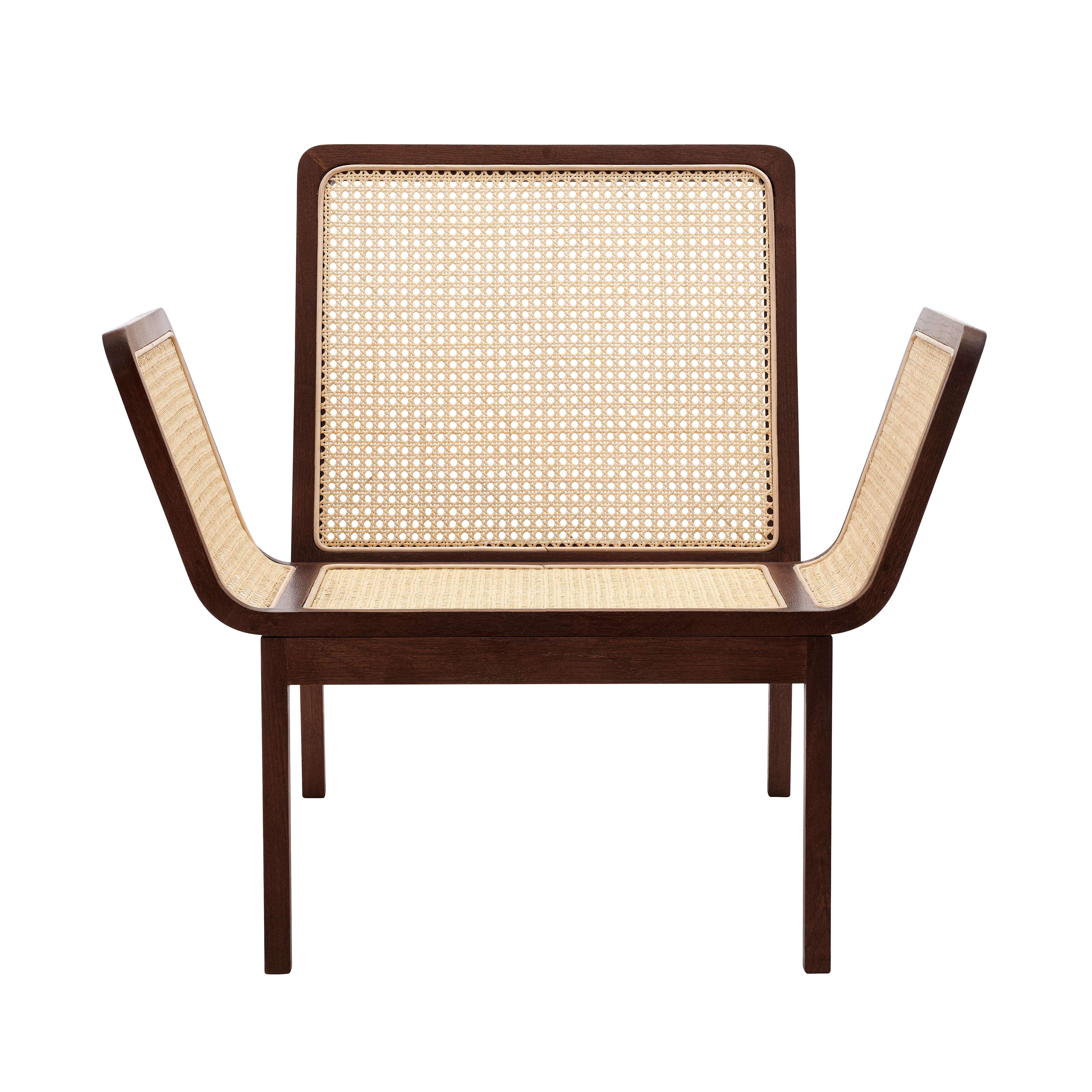 Le Roi Chair
by Kristian Sofus Hansen & Tommy Hyldahl

Lounge chair made of solid oak. Natural or Smoked finish.
Cushion at additional cost: linen or leather.

Le Roi Lounge chair is made from solid oak with inlaid French rattan. The collection is a