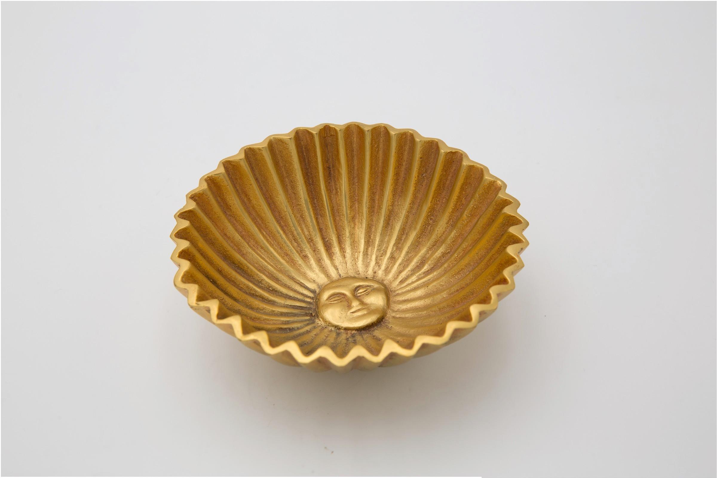 Le roi Soleil French Gilded Bronze Empty Pocket - Vide Poche by Line Vautrin In Excellent Condition In Brussels, BE