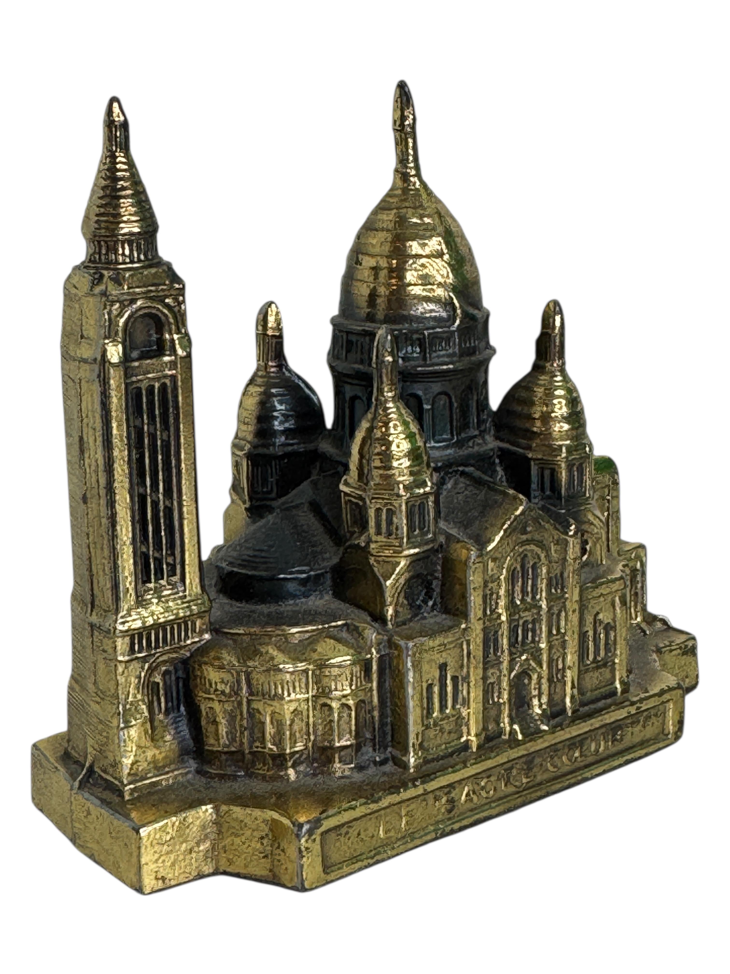 Tedesco Souvenir della cattedrale del Sacro Cuore Edificio Architettonico da collezione Francia in vendita