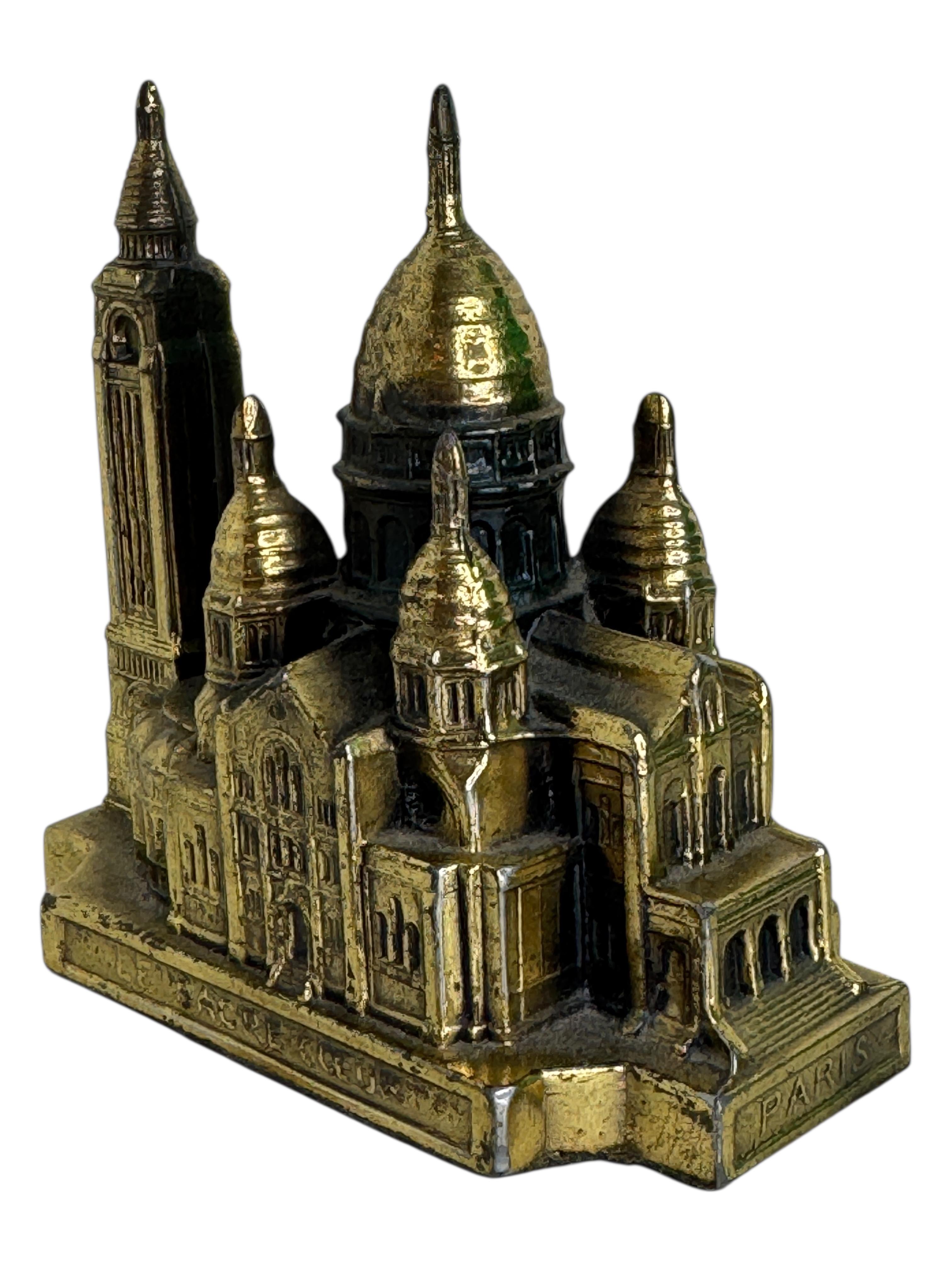 Souvenir della cattedrale del Sacro Cuore Edificio Architettonico da collezione Francia In condizioni buone in vendita a Nuernberg, DE