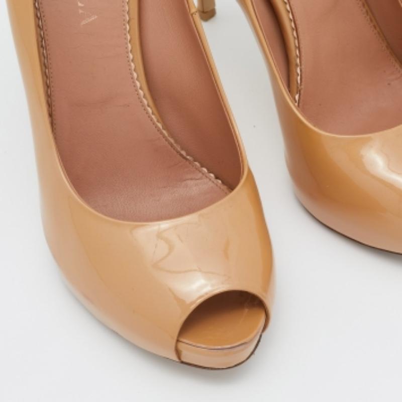 These timeless designer shoes for women are meant to last you season after season. They have a comfortable fit and high-quality finish.