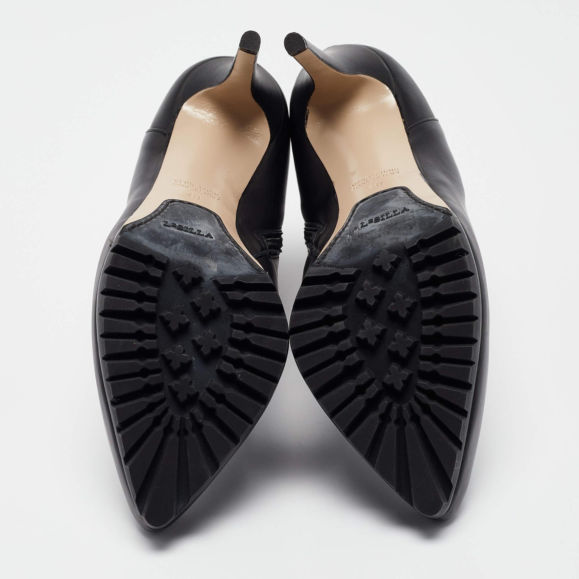 Le Silla - Bottines à bout pointu en cuir noir - Taille 40 en vente 1