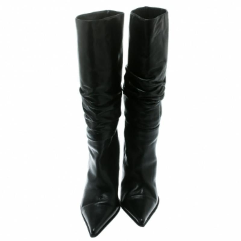 Le Silla - Bottes à bout pointu en cuir de veau froncé avec détails, taille 38 Bon état - En vente à Dubai, Al Qouz 2