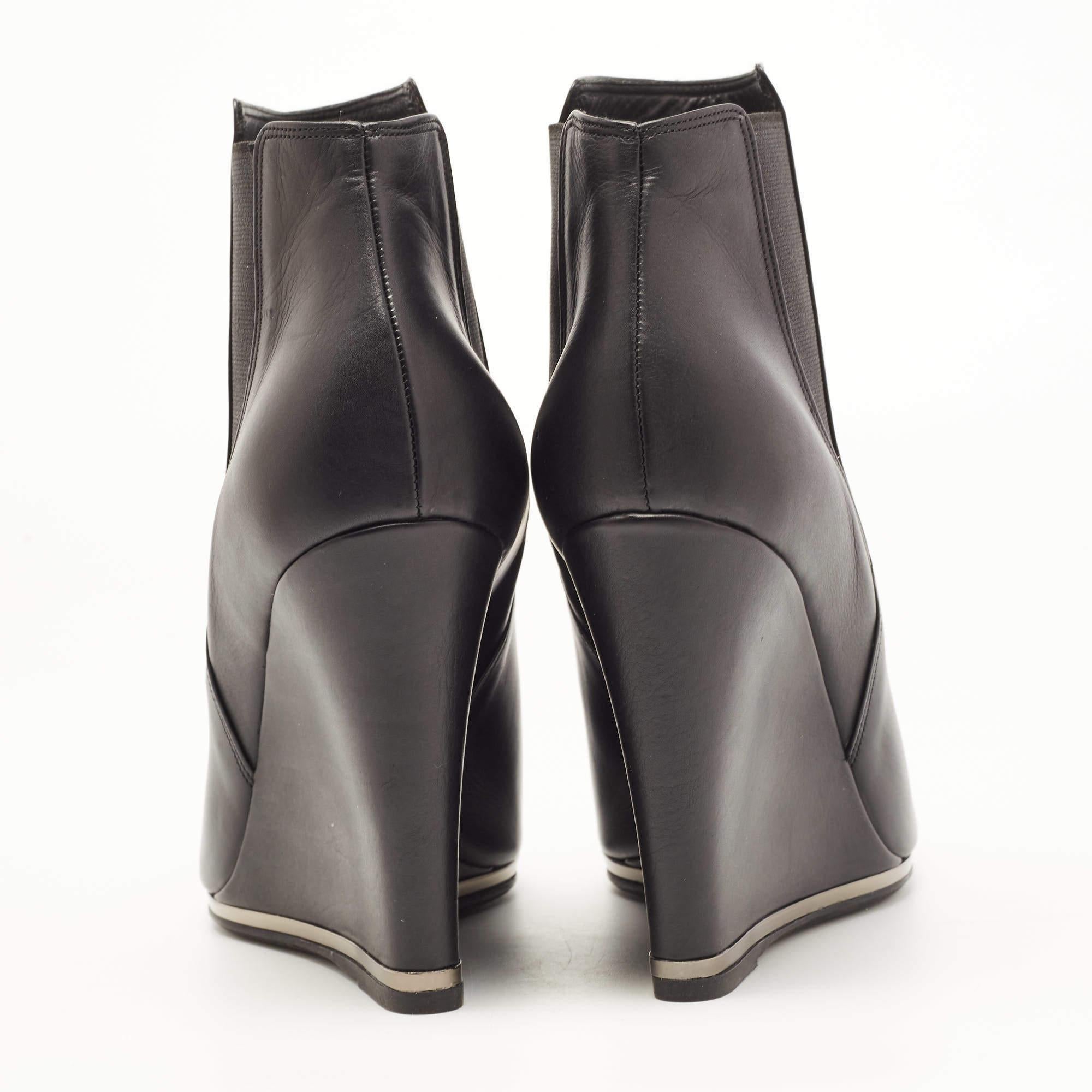 Le Silla Black Leather Wedge Ankle Boots Size 39 For Sale 1