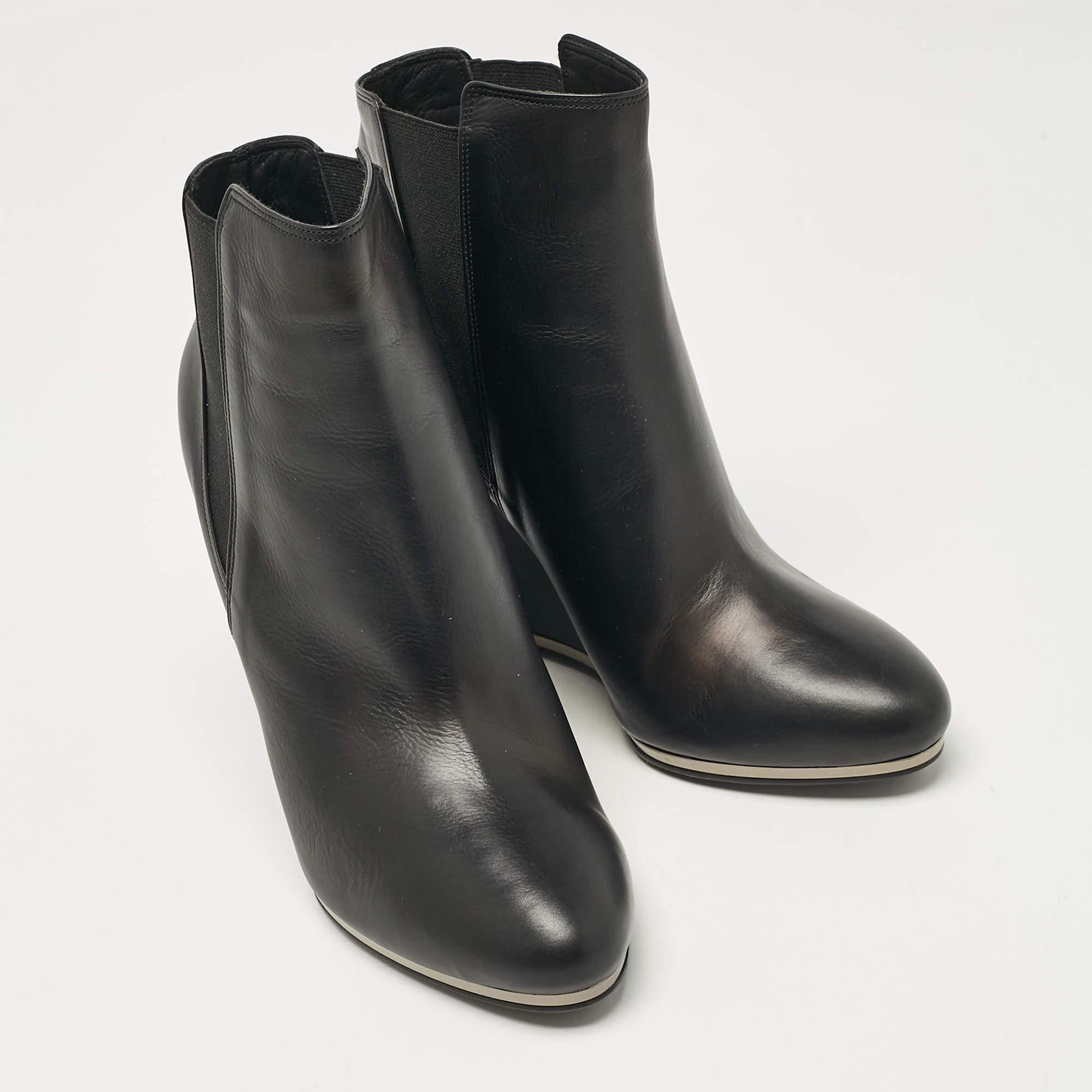 Women's Le Silla Black Leather Wedge Ankle Length Boots Size 39 For Sale