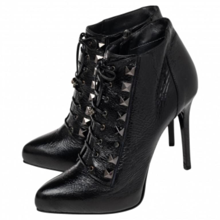Women's Le Silla Black Patent Leather Lace Up Studded  Ankle Booties Size 38.5