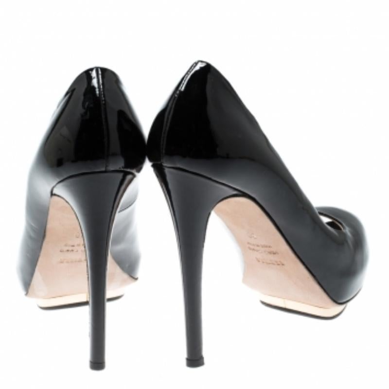 Le Silla - Pompe in vernice nera con plateau Peep Toe - misura 38 In condizioni discrete in vendita a Dubai, Al Qouz 2