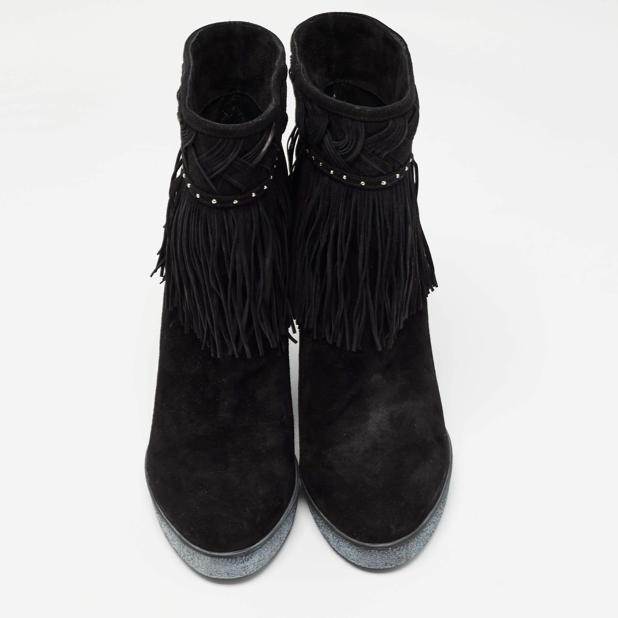 Le Silla Black Suede Concealed Fringed Wedge Boots Size 37 In Excellent Condition For Sale In Dubai, Al Qouz 2