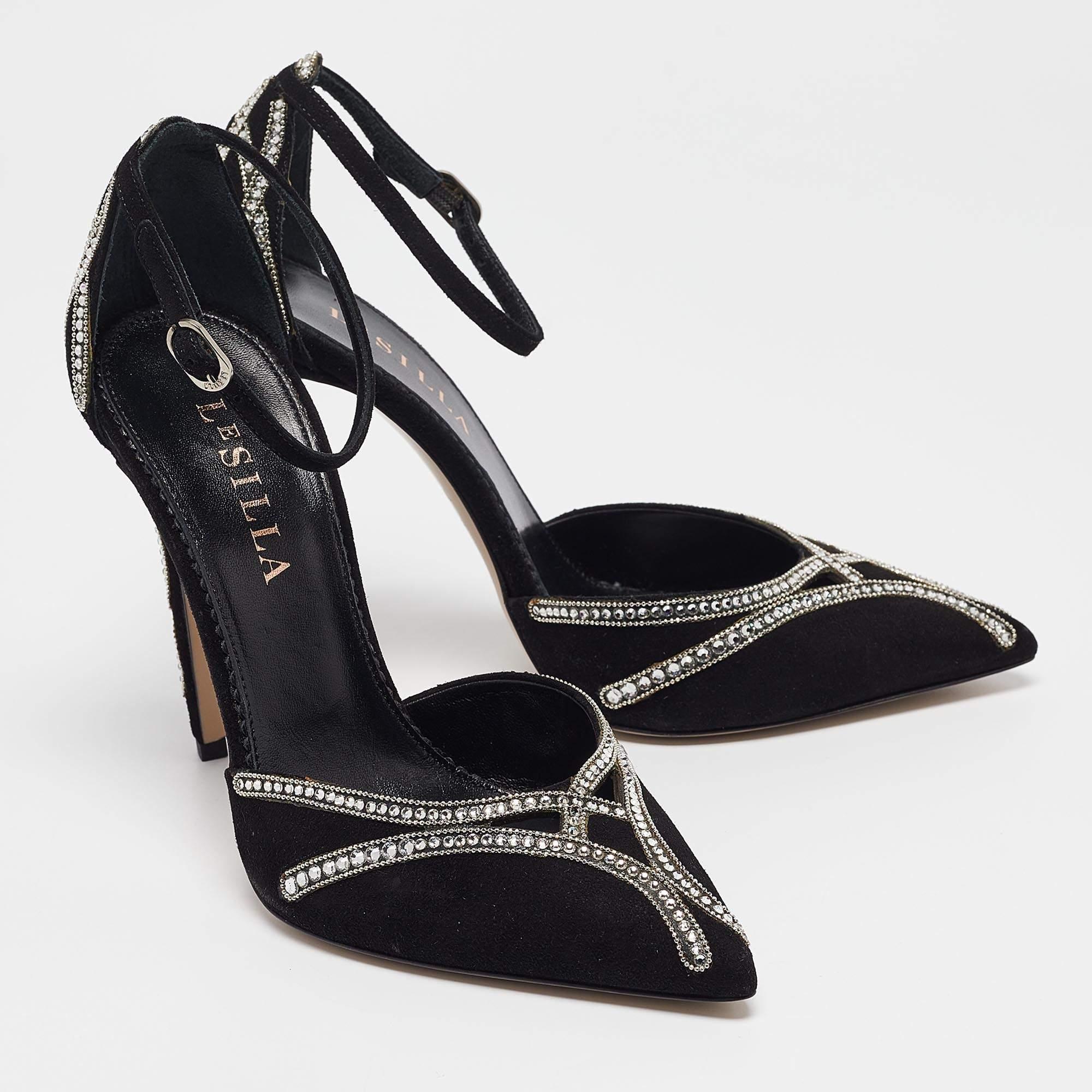Le Silla Black Suede Crystal Embellished Mary Jane Pumps Size 38.5 Neuf - En vente à Dubai, Al Qouz 2