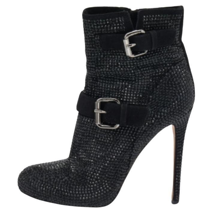 Le Silla Black Suede Embellished Ankle Boots Size 38 en vente