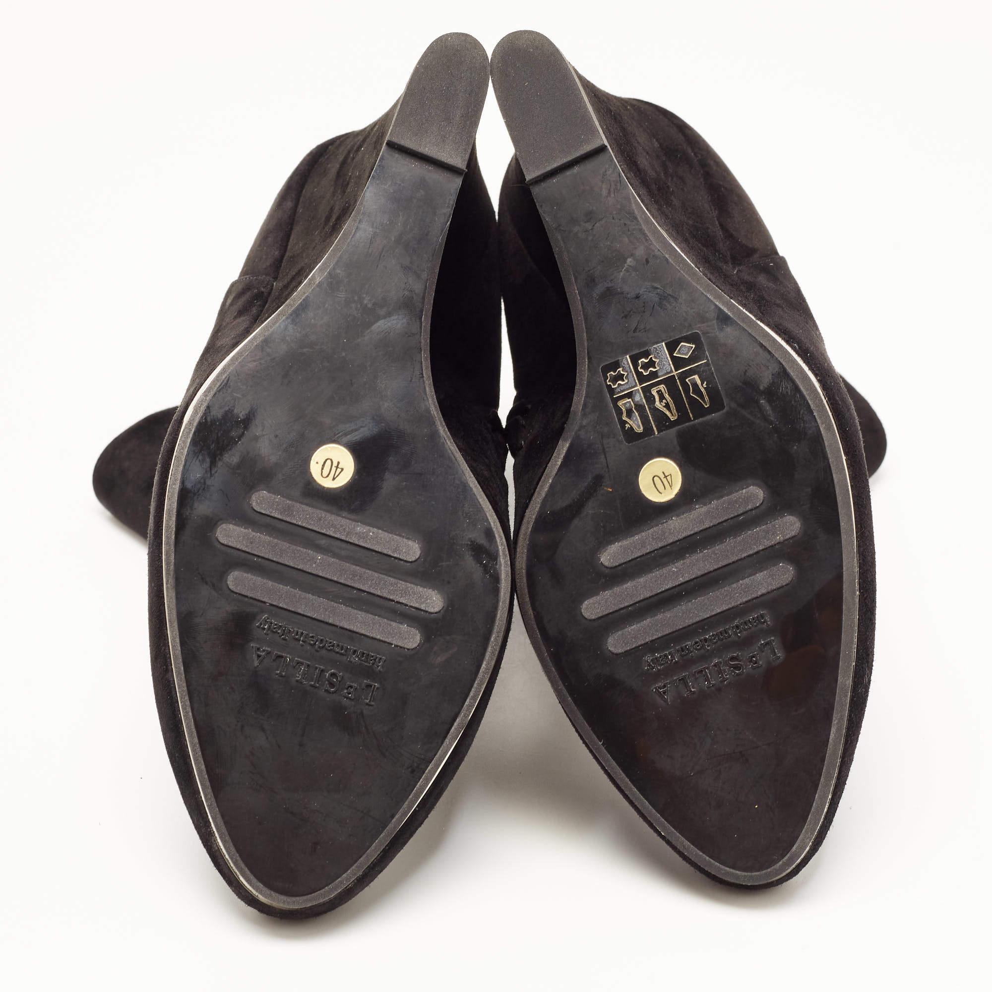 Le Silla Black Suede Wedge Ankle Boots Size 40 For Sale 2