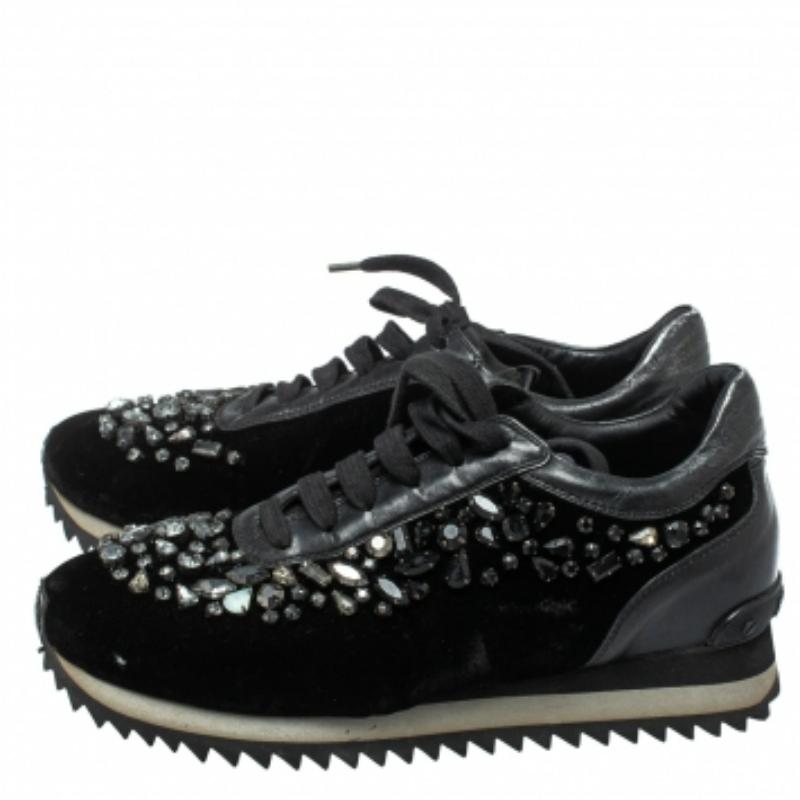 Le Silla Black Velvet and Leather Crystal Embellished Low Top Sneakers Size 36.5 For Sale 1