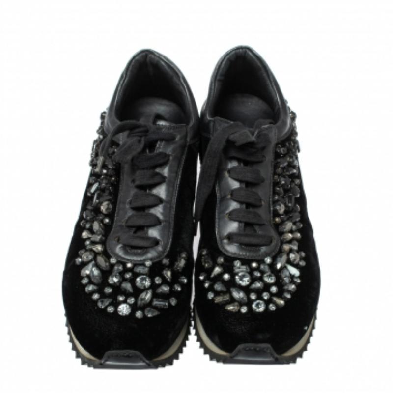 Le Silla Black Velvet and Leather Crystal Embellished Low Top Sneakers Size 36.5 For Sale 3
