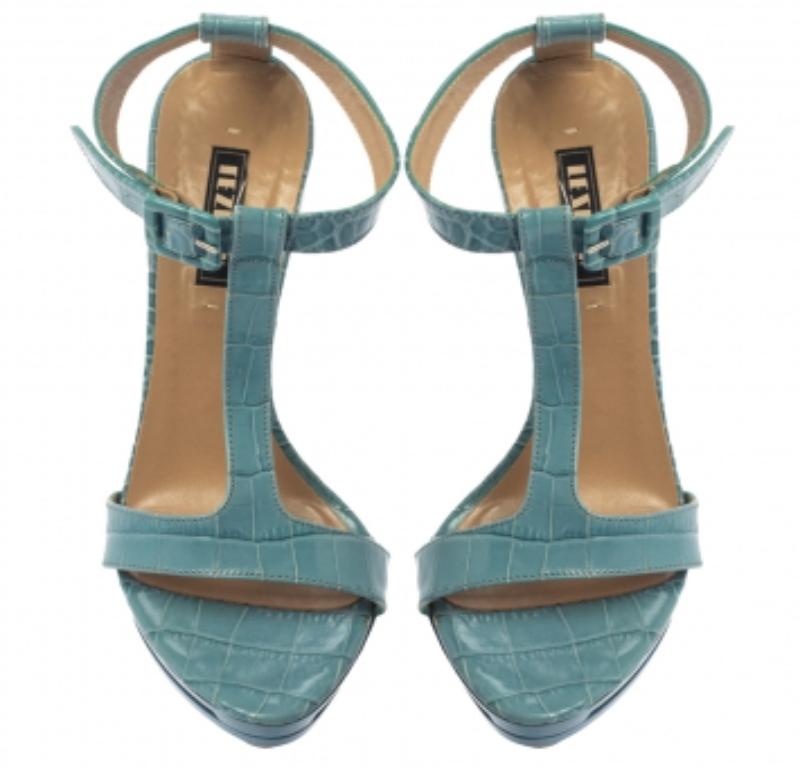 Gray Le Silla Blue Croc Embossed Leather Embossed T-Strap Platform Sandals Size 37 For Sale