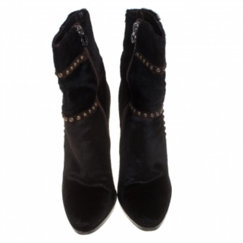 Women's Le Silla Brown Calf Hair Studded Studded Ankle Boots Size 37 For Sale