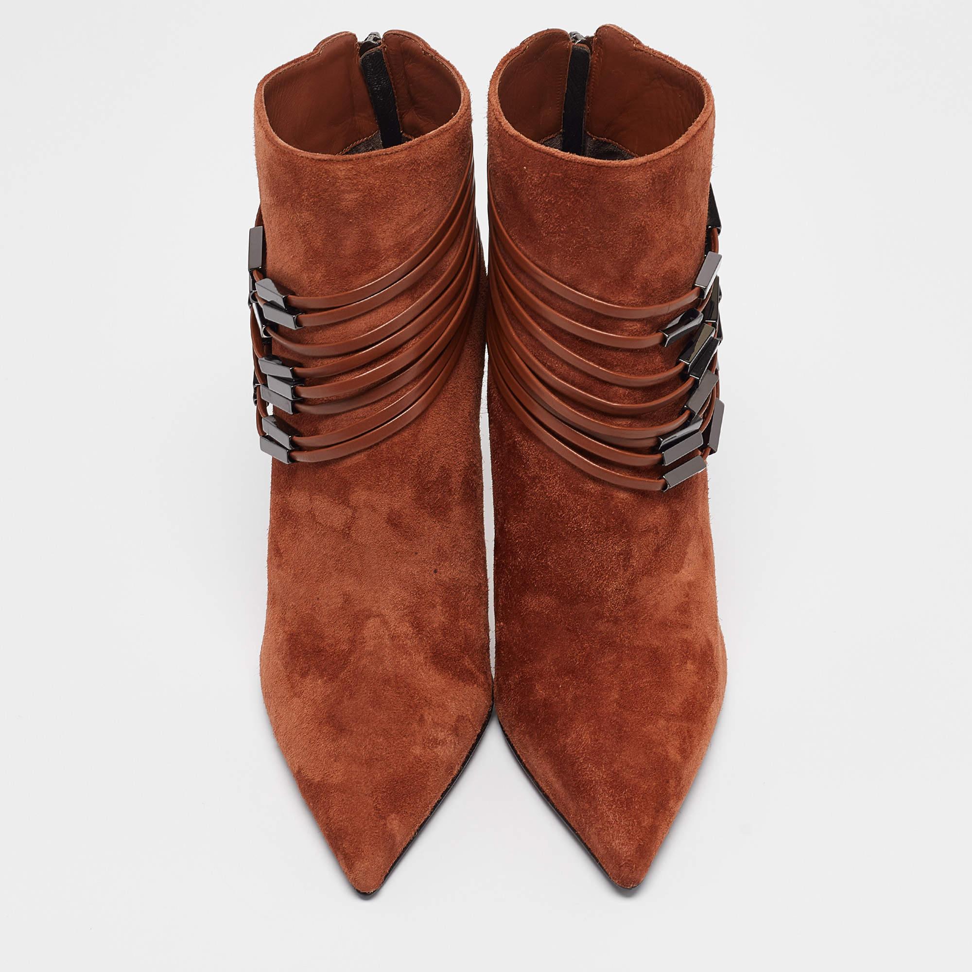 Le Silla Brown Leather and Suede Ankle Length Boots Size 37 In Excellent Condition For Sale In Dubai, Al Qouz 2