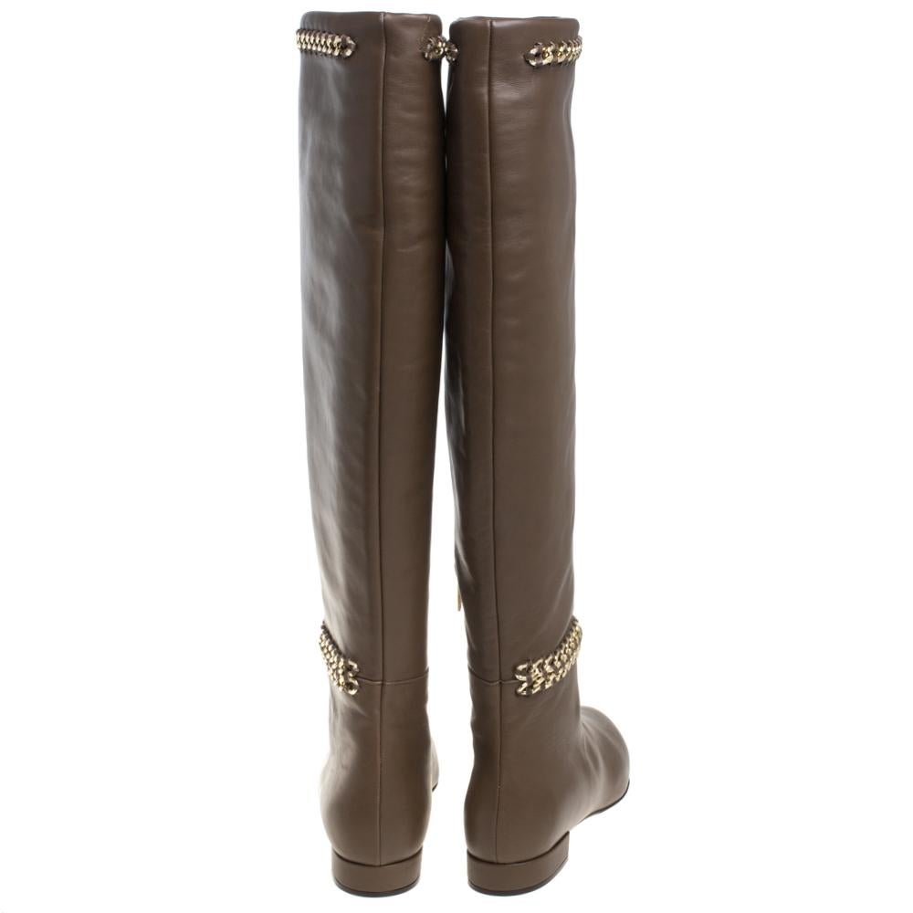 Le Silla Brown Leather Chain Detail Knee High Boots Size 37 In Excellent Condition In Dubai, Al Qouz 2