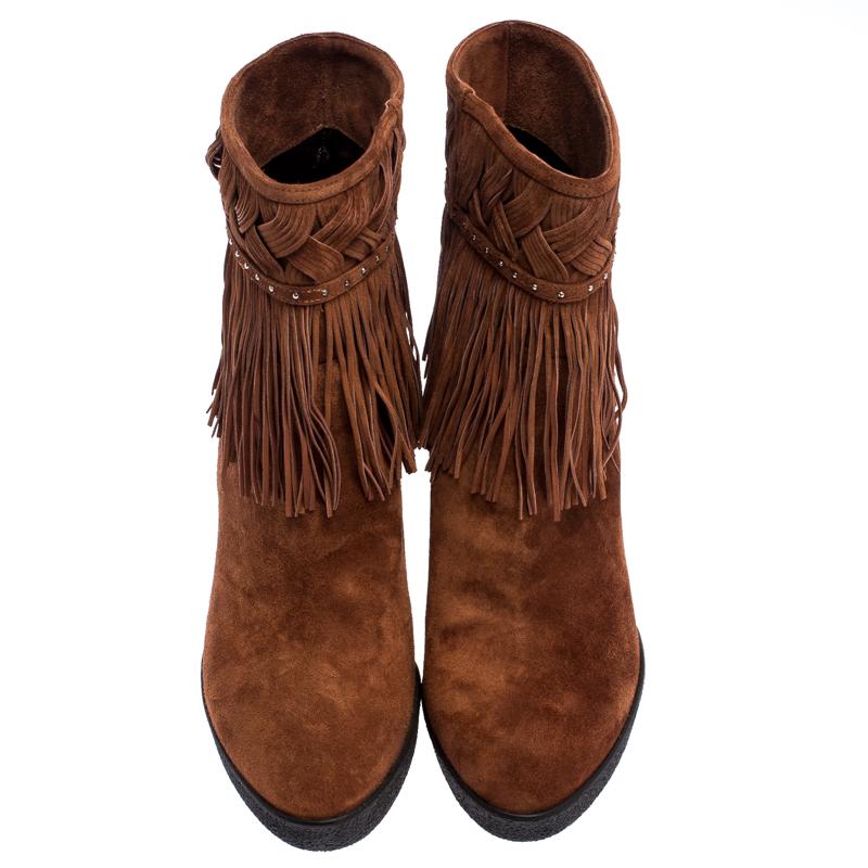 Le Silla Brown Suede Concealed Fringed Wedge Boots Size 37.5 In New Condition In Dubai, Al Qouz 2