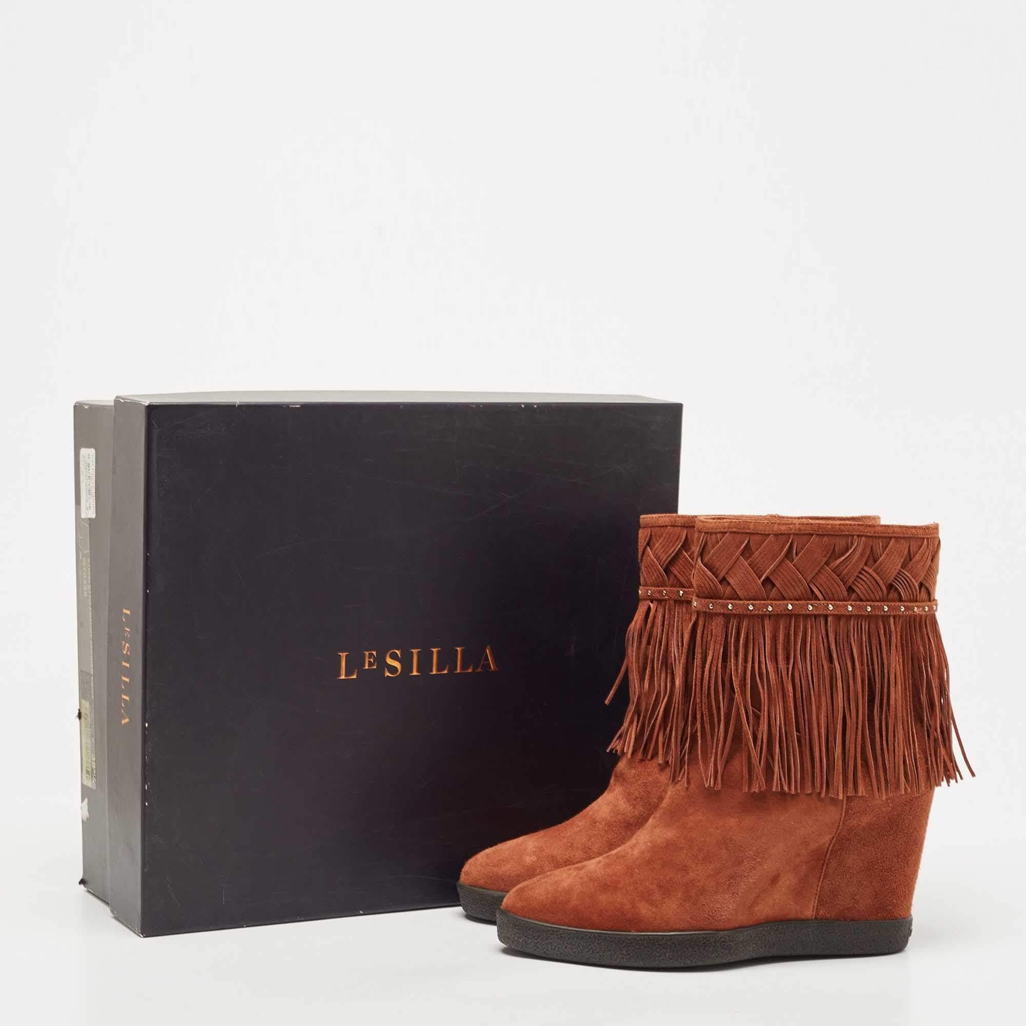 Le Silla Brown Suede Fringe Ankle Length Boots Size 38.5 For Sale 4