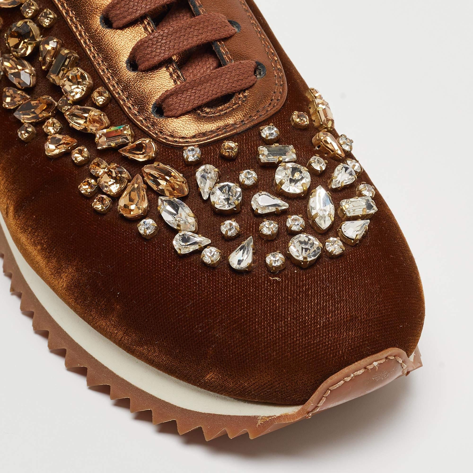 Le Silla Brown Velvet and Leather Crystal Embellished Low Top Sneakers Size 38.5 For Sale 4