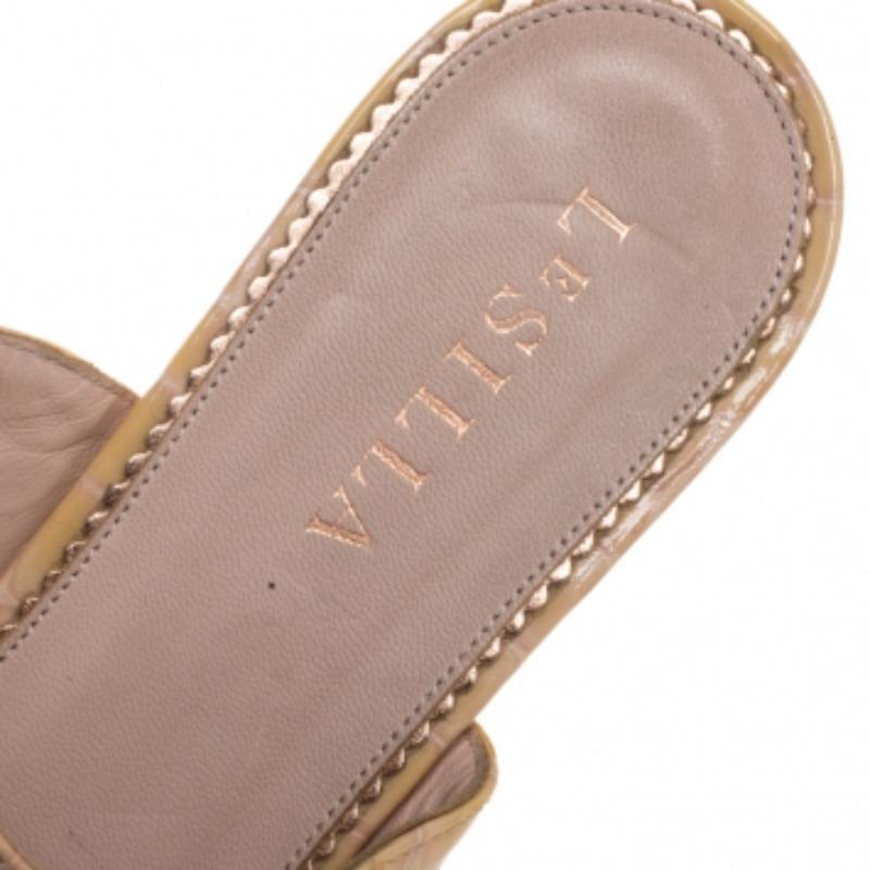 Le Silla Crema, vernice, cristalli, catene e muli piatti taglia 37 in vendita 1