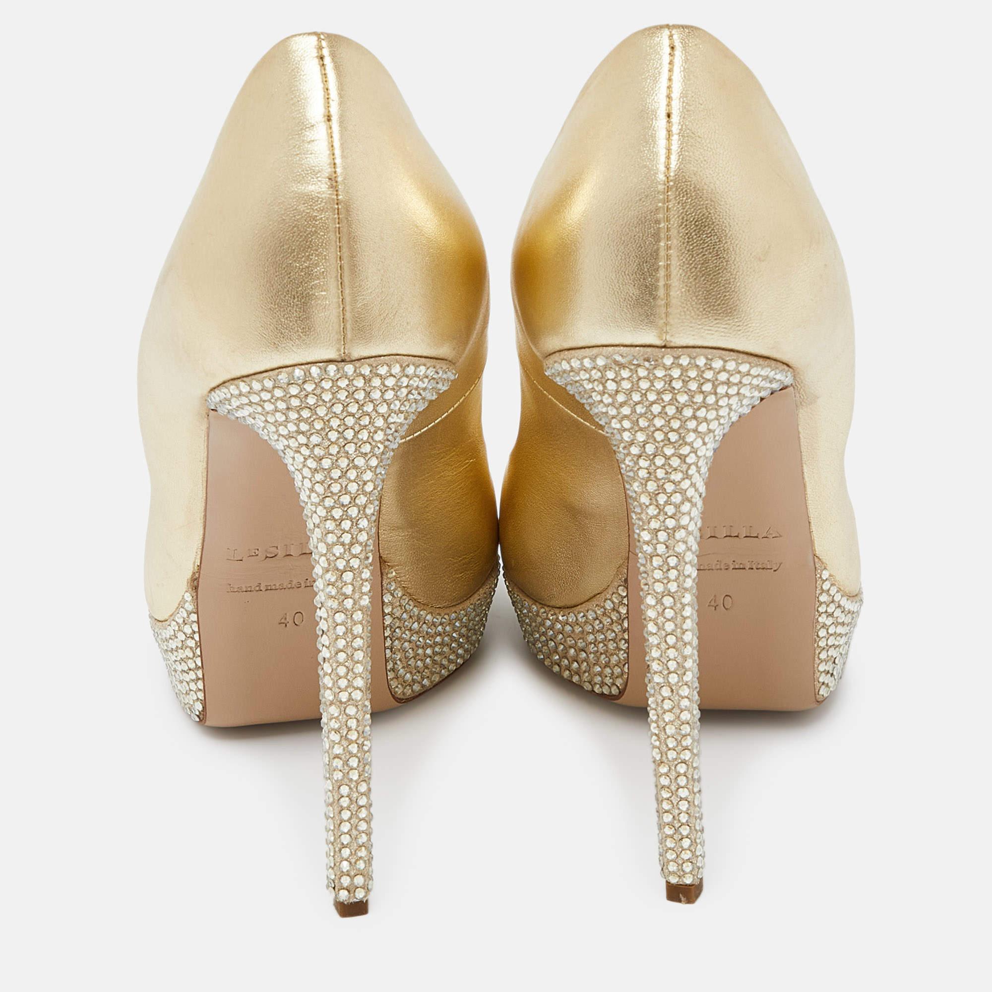 Le Silla Gold Leather Crystal Embellished Platform Peep Toe Pumps Size 40 For Sale 1