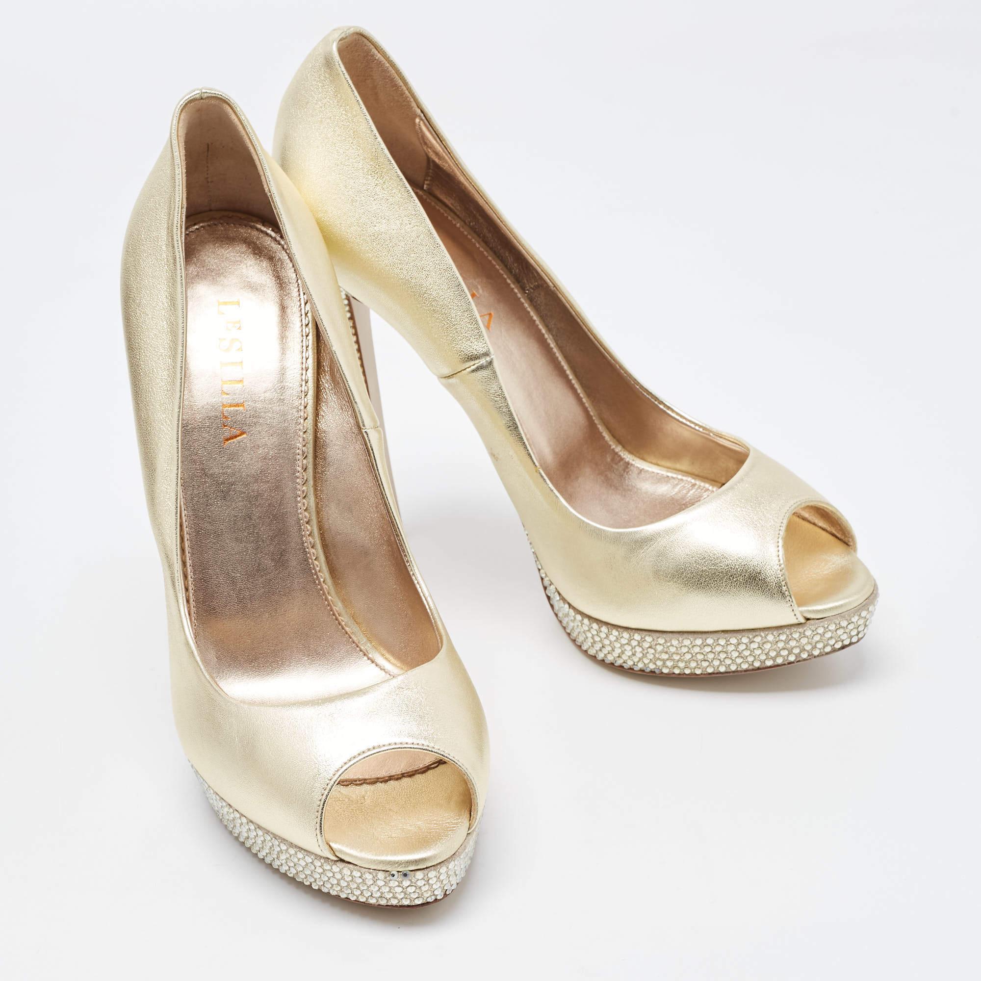Women's Le Silla Golden Leather Crystal Embellished Platform Peep Toe Pumps Size 41 For Sale