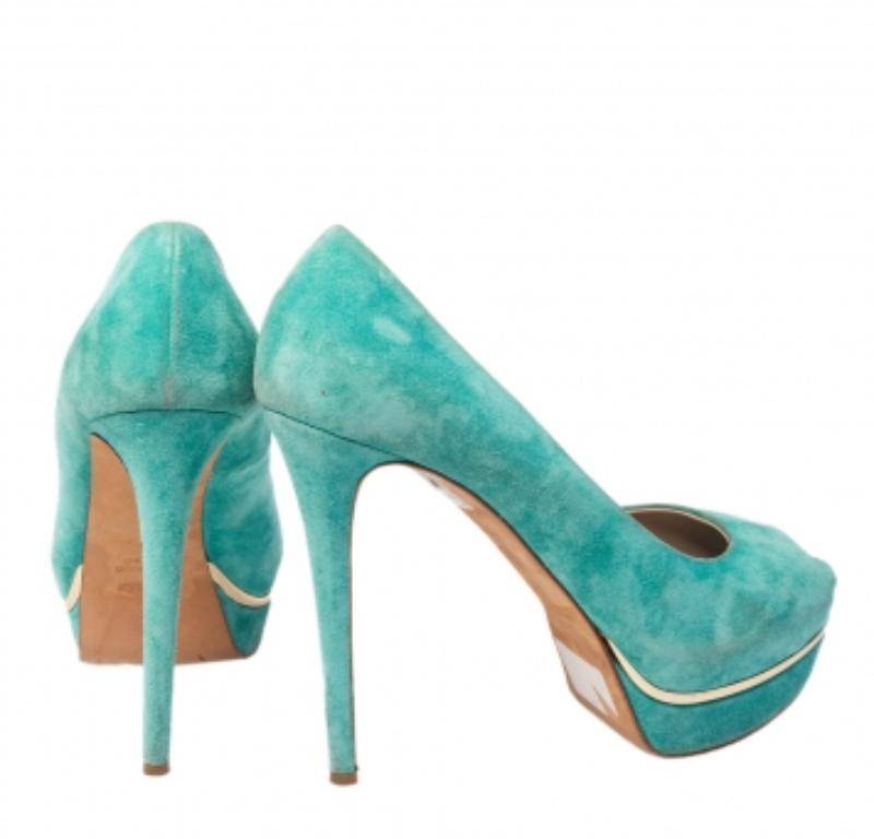 Le Silla Green Suede Peep Toe Platform Pumps Size 40 In Good Condition In Dubai, Al Qouz 2