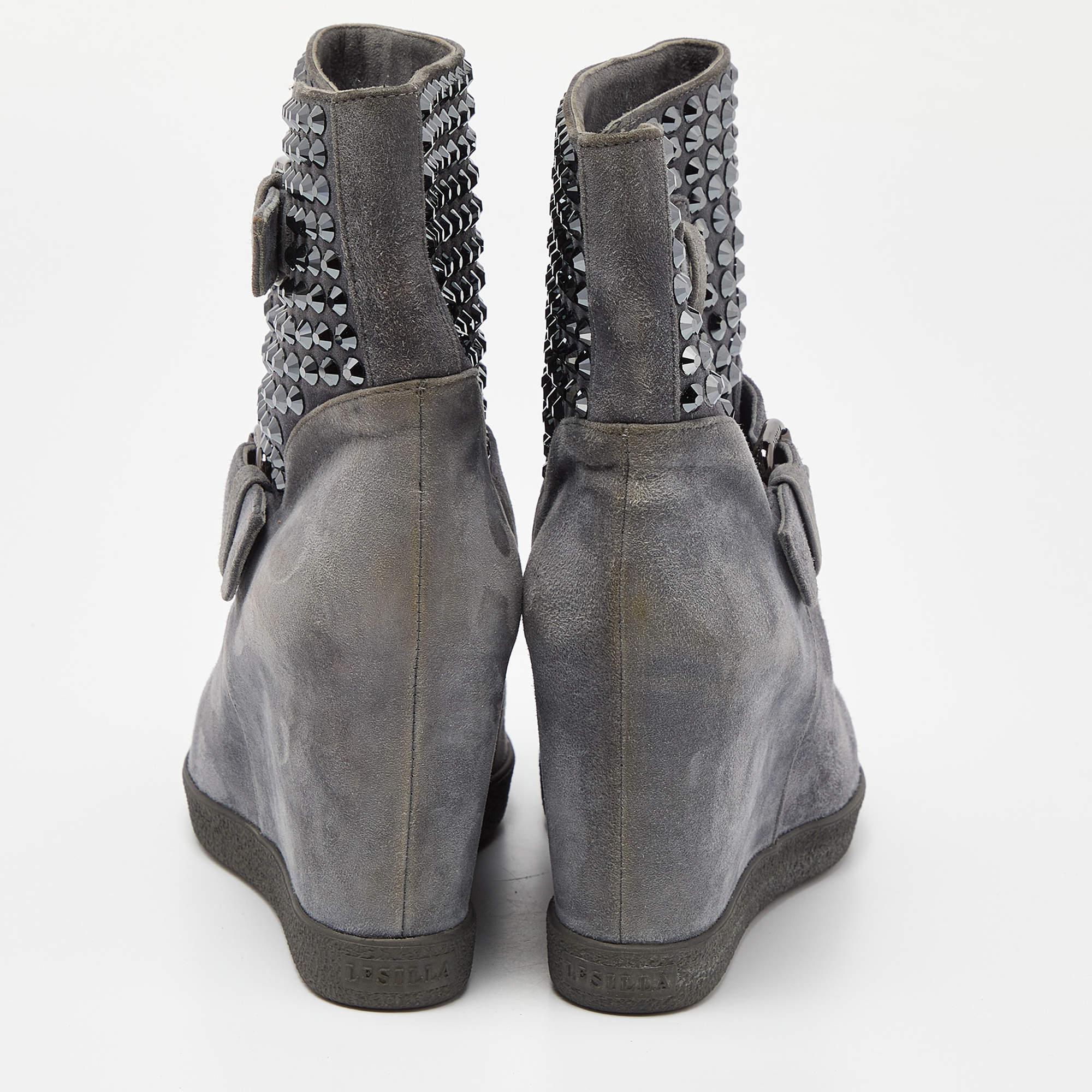 Women's Le Silla Grey Suede Crystal Embellished Wedge Ankle Boots Size 38 For Sale