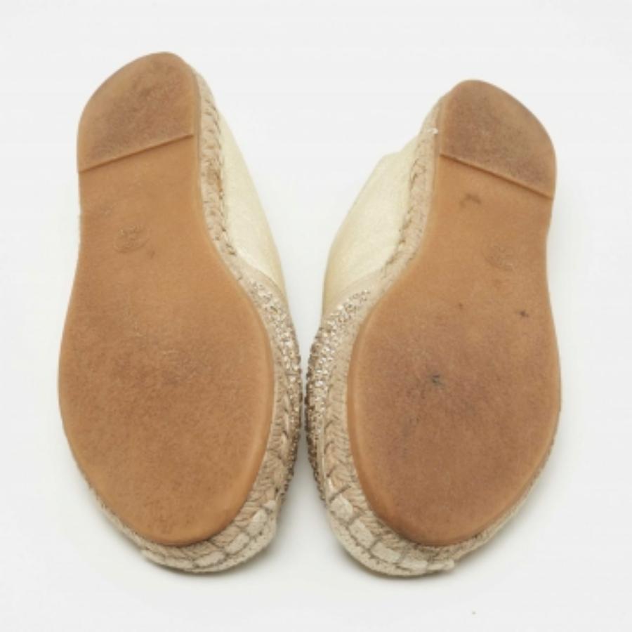 Le Silla Espadrilles flache Espadrilles aus goldenem Leder mit Kristallverzierungen, Metallic, Größe 36 im Angebot 1