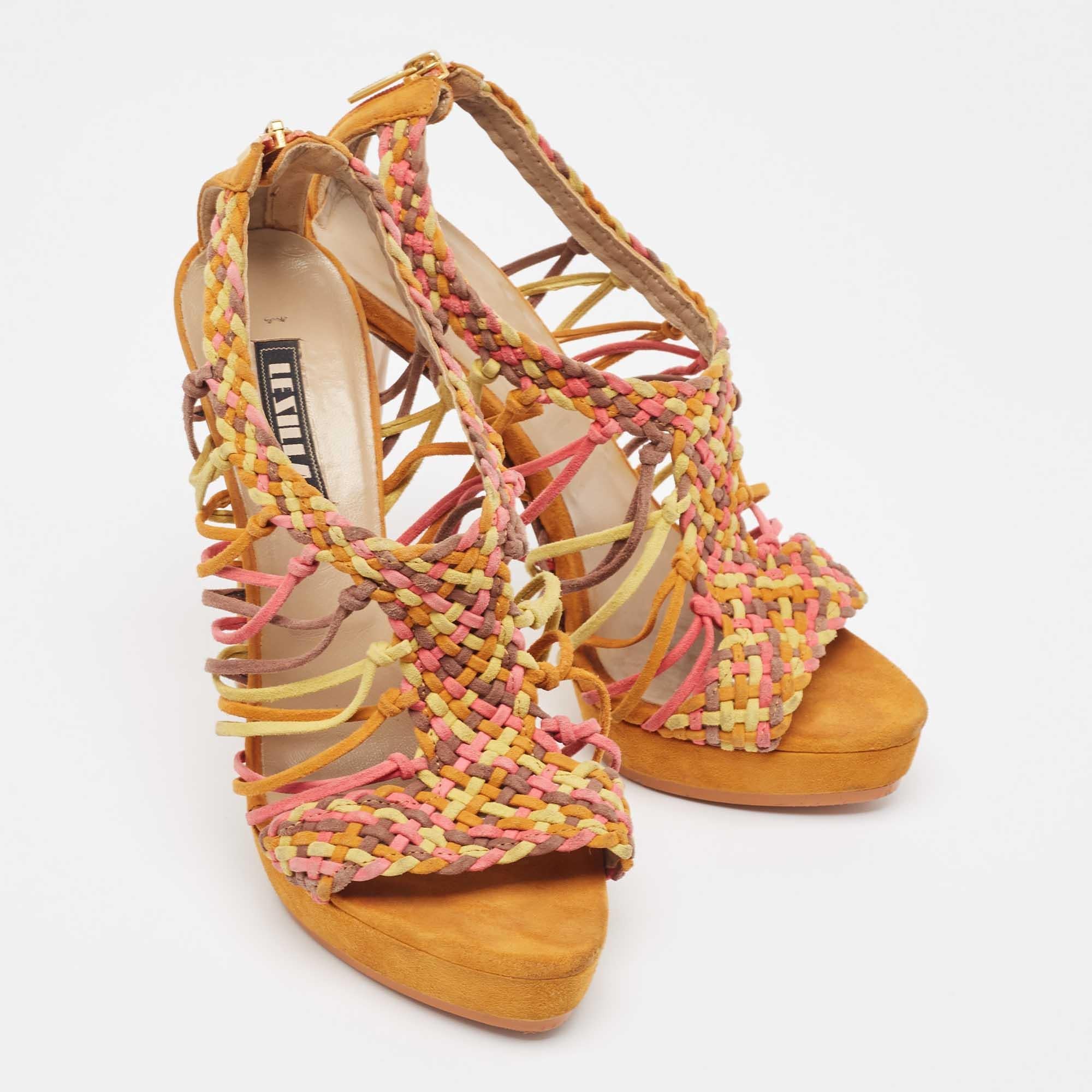 Le Silla Multicolor Suede Woven Platform Sandals Size 36.5 In Good Condition For Sale In Dubai, Al Qouz 2