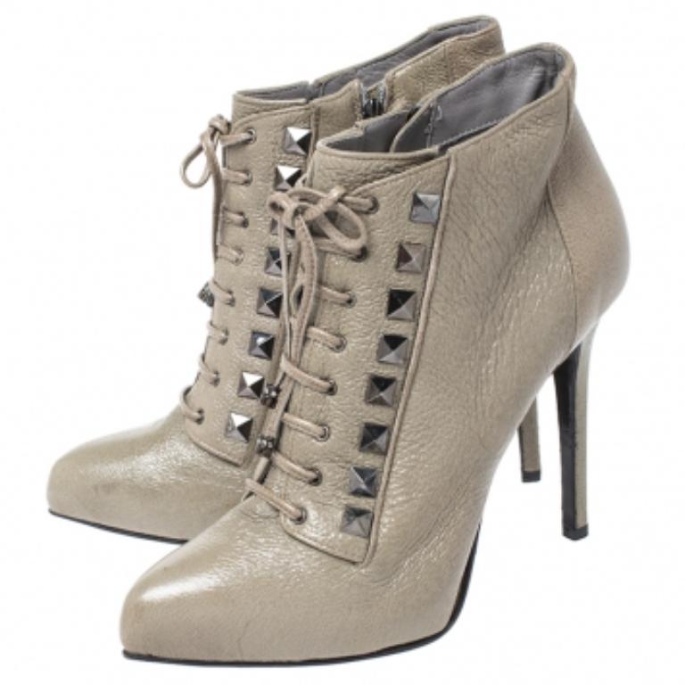 Grigio Le Silla Olive Green Leather Studded Pointed Toe Lace Up Ankle Booties Taglia 38 in vendita