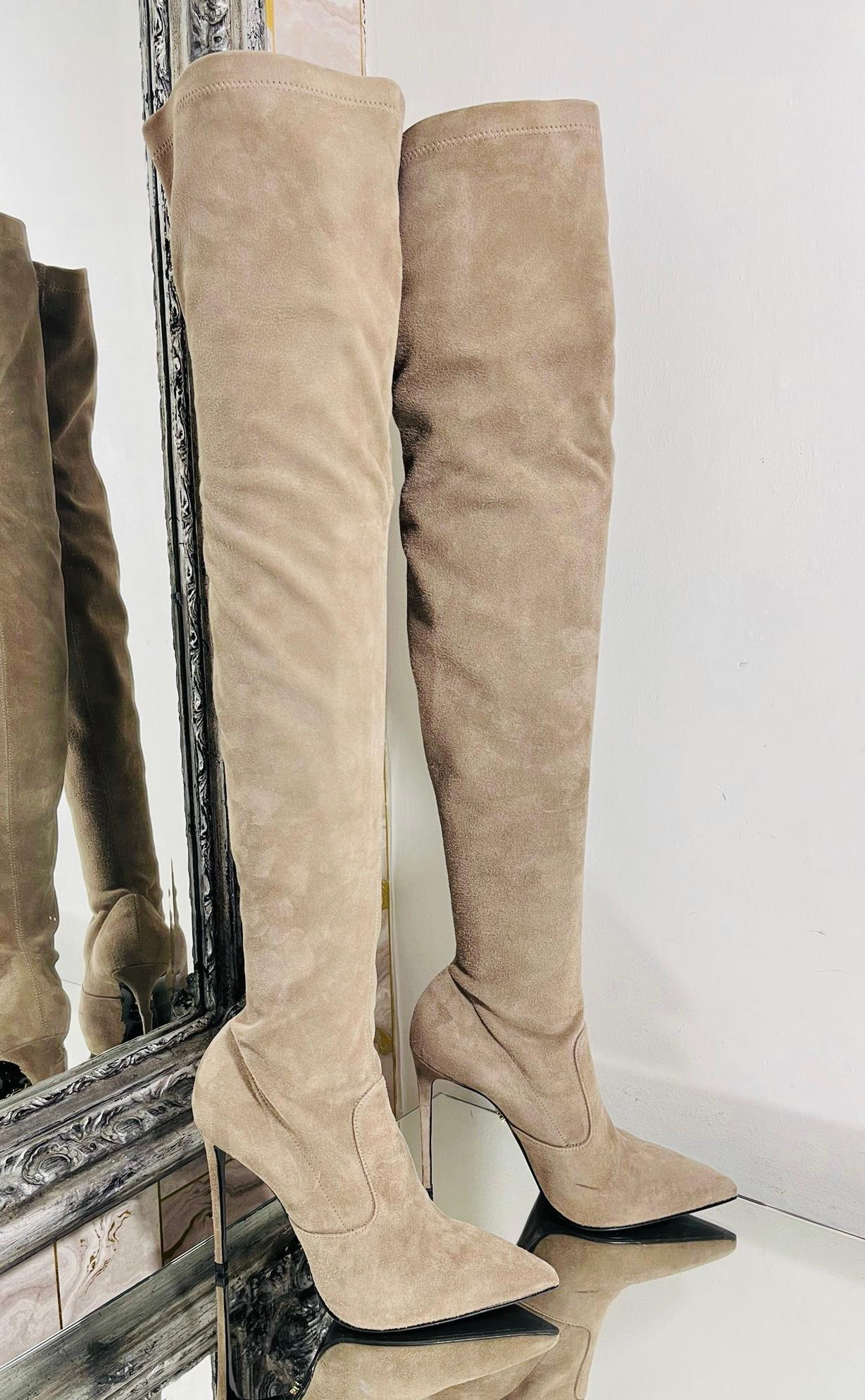 Le Silla Thigh-High Suede Boots In Excellent Condition For Sale In London, GB