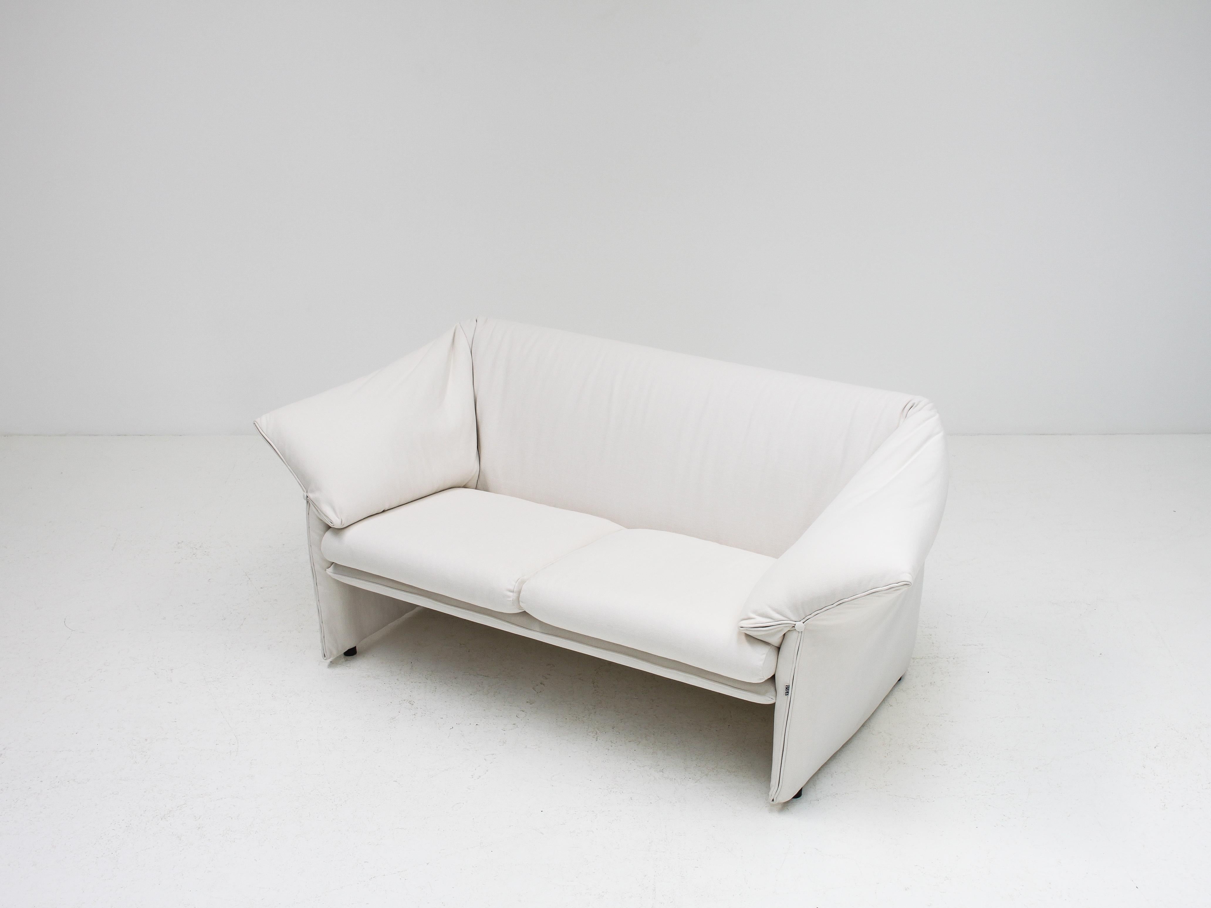 20th Century  'Le Stelle' Loveseat Sofa by Mario Bellini for B&B Italia, 1974, Reupholstered