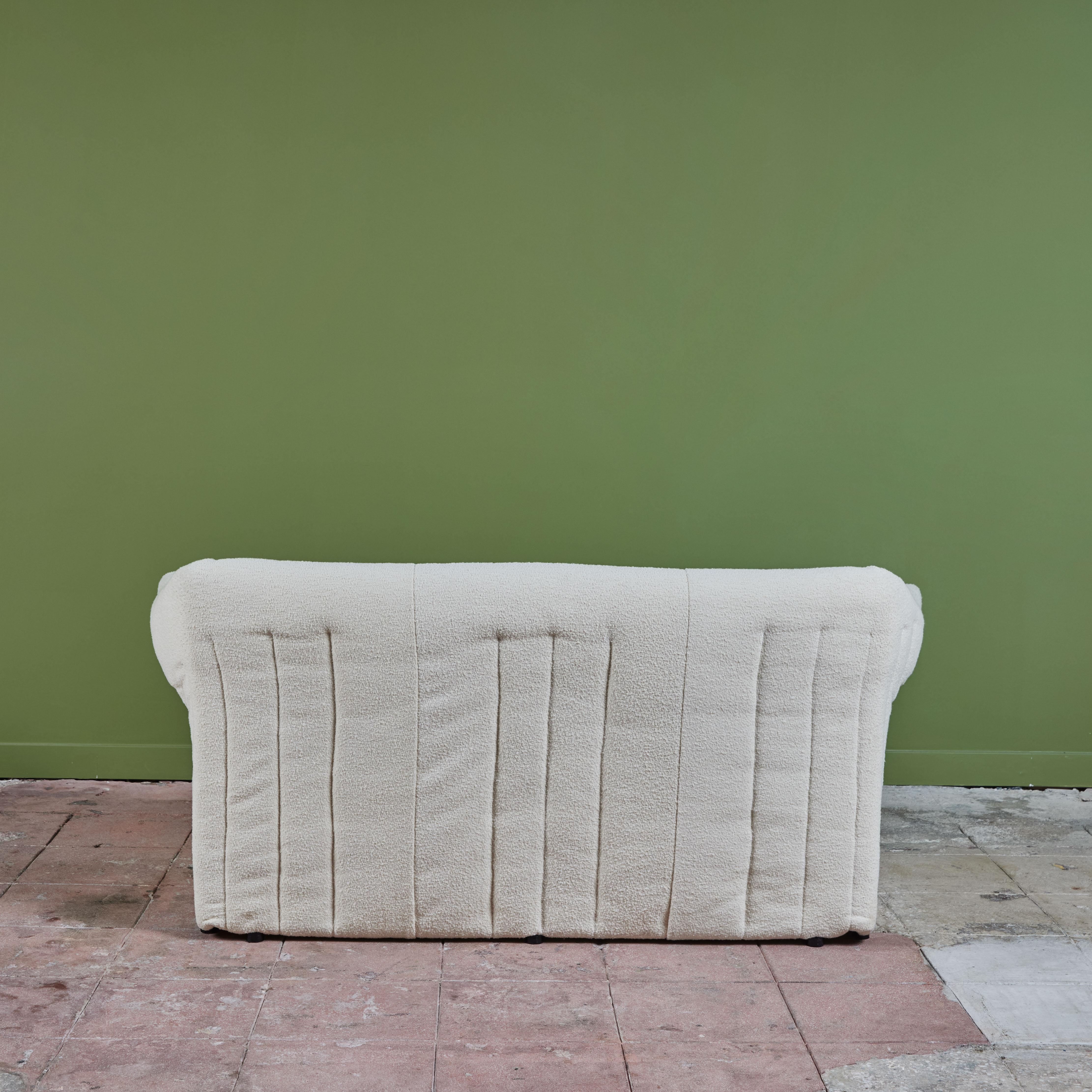 „Le Stelle“ Loveseat-Sofa von Mario Bellini für B&B Italia (Bouclé) im Angebot