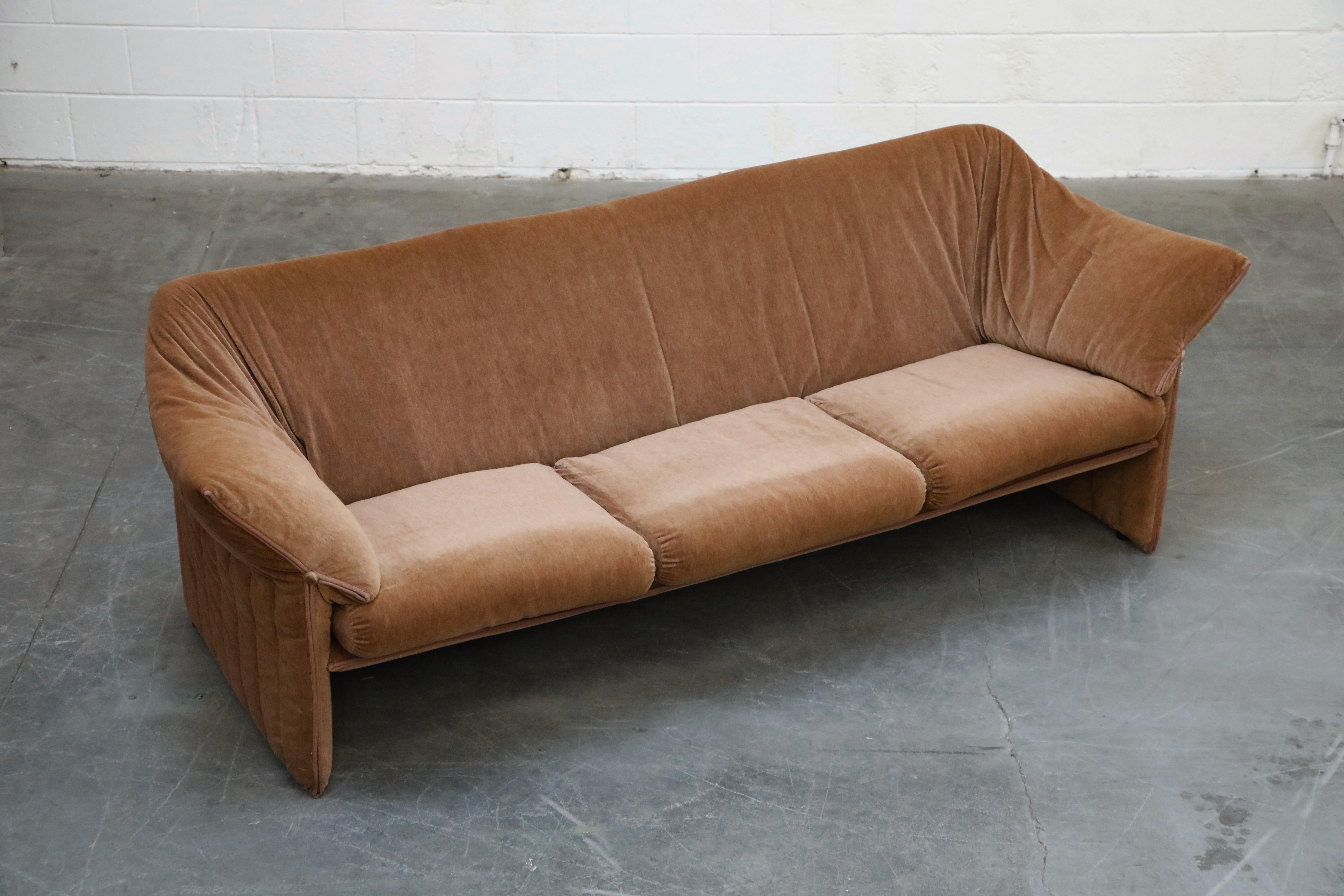 bellis sofa