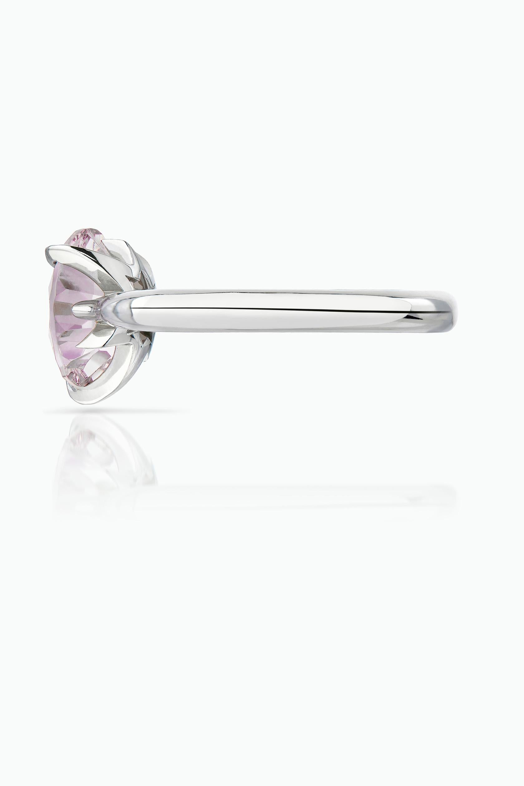 in vendita:  Anello di fidanzamento in platino con morganite - Solitario moderno con un abbagliante taglio Optix 2
