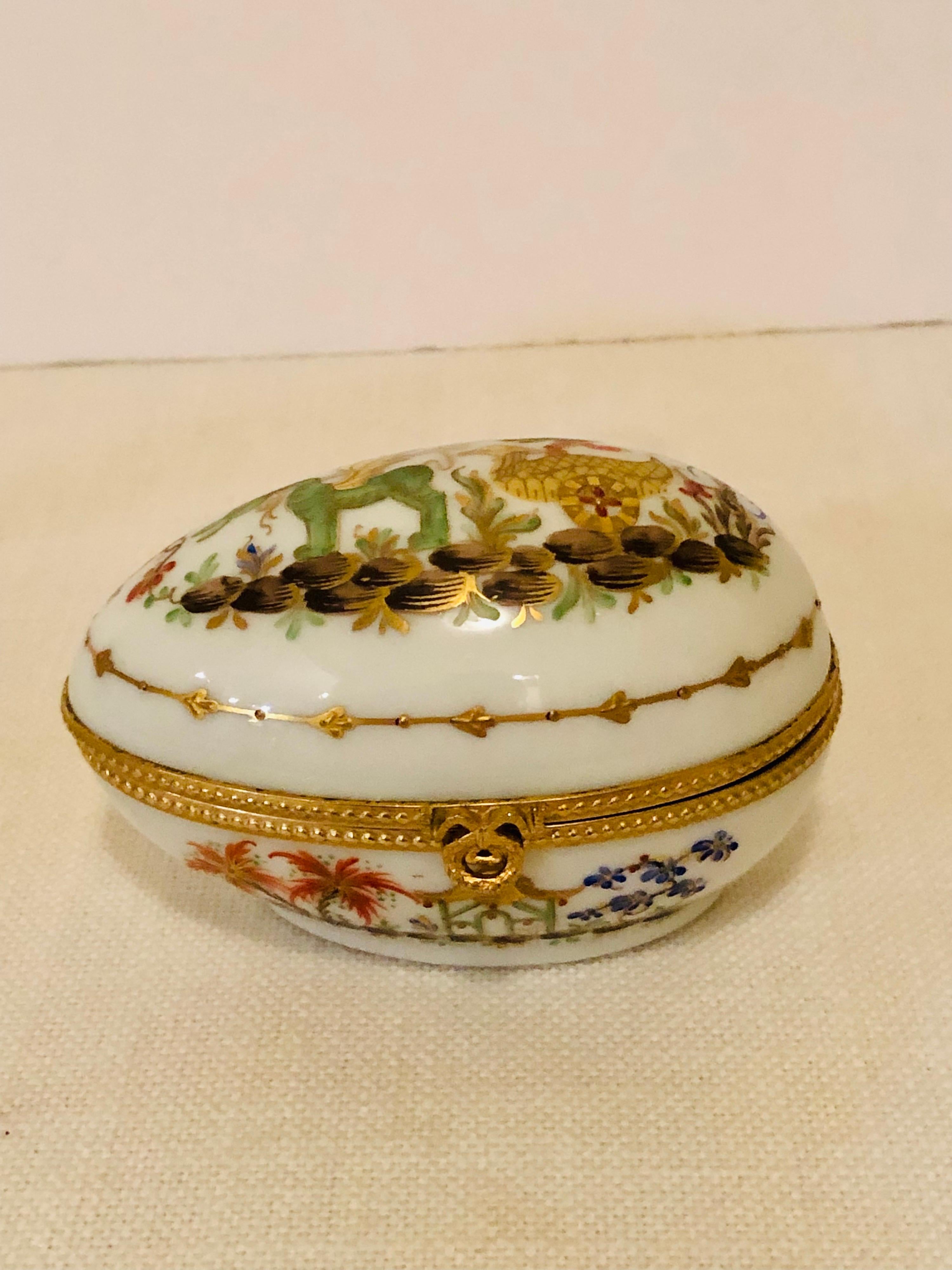 Le Tallec Egg Shaped Box in the Wonderful Cirque Chinois Chinoiserie Pattern In Good Condition In Boston, MA