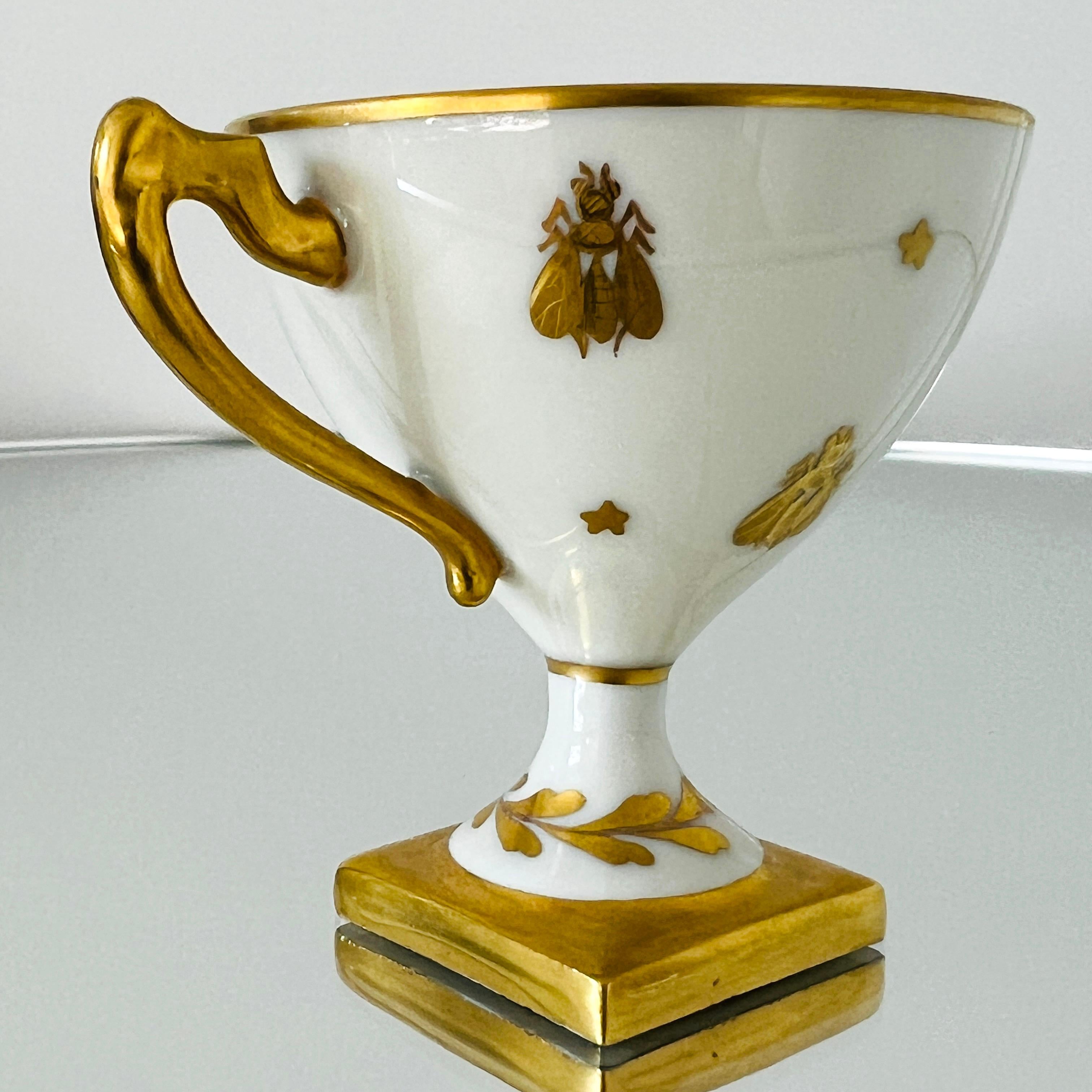 Le Tallec Golden Bees Porcelain Demitasse Cups and Saucers, circa 1957 Set/11-12 en vente 4