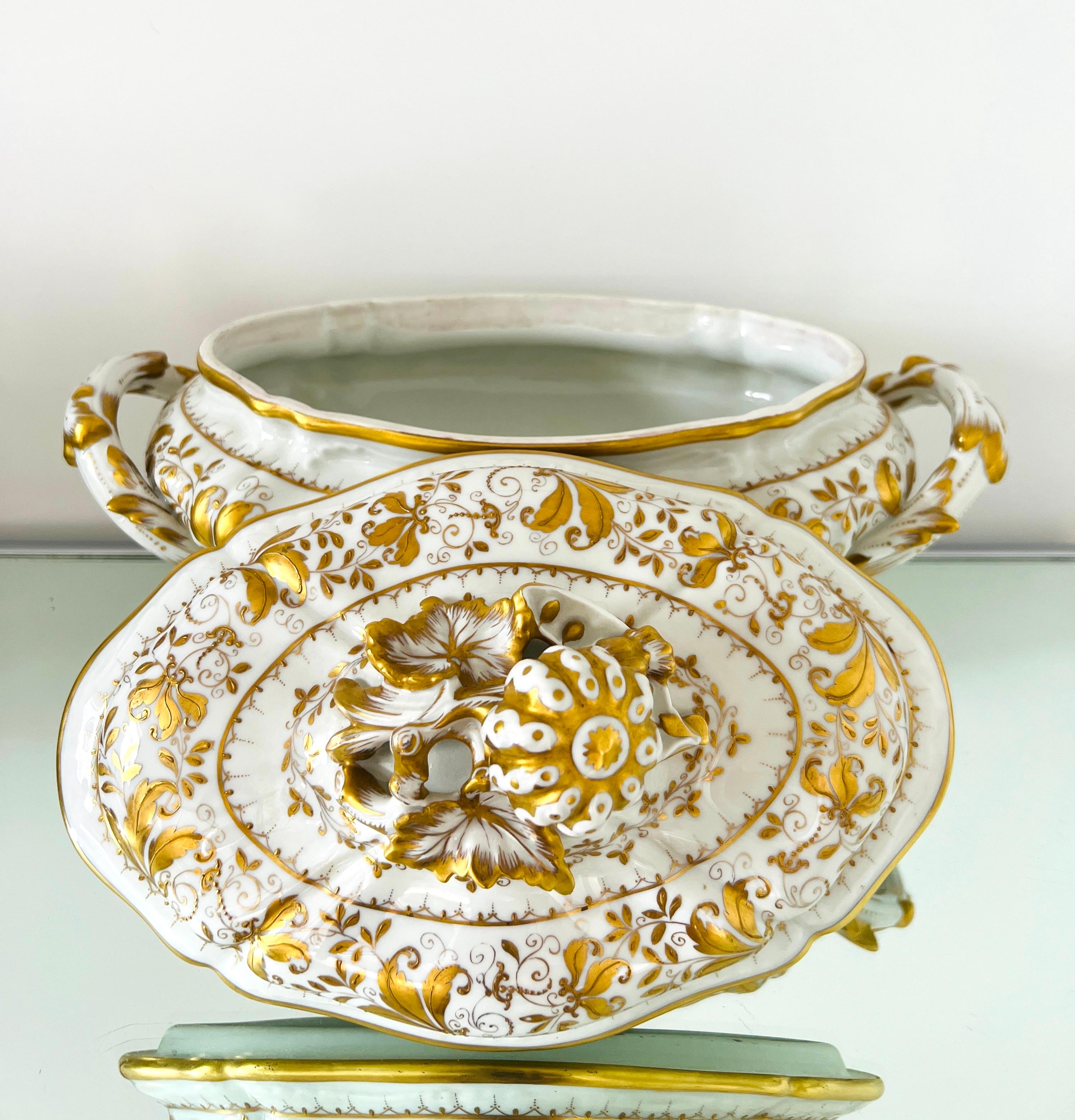 Mid-20th Century Le Tallec Hand Painted Porcelain Tureen with Gold Leaf Motifs, Paris, circa 1960 For Sale