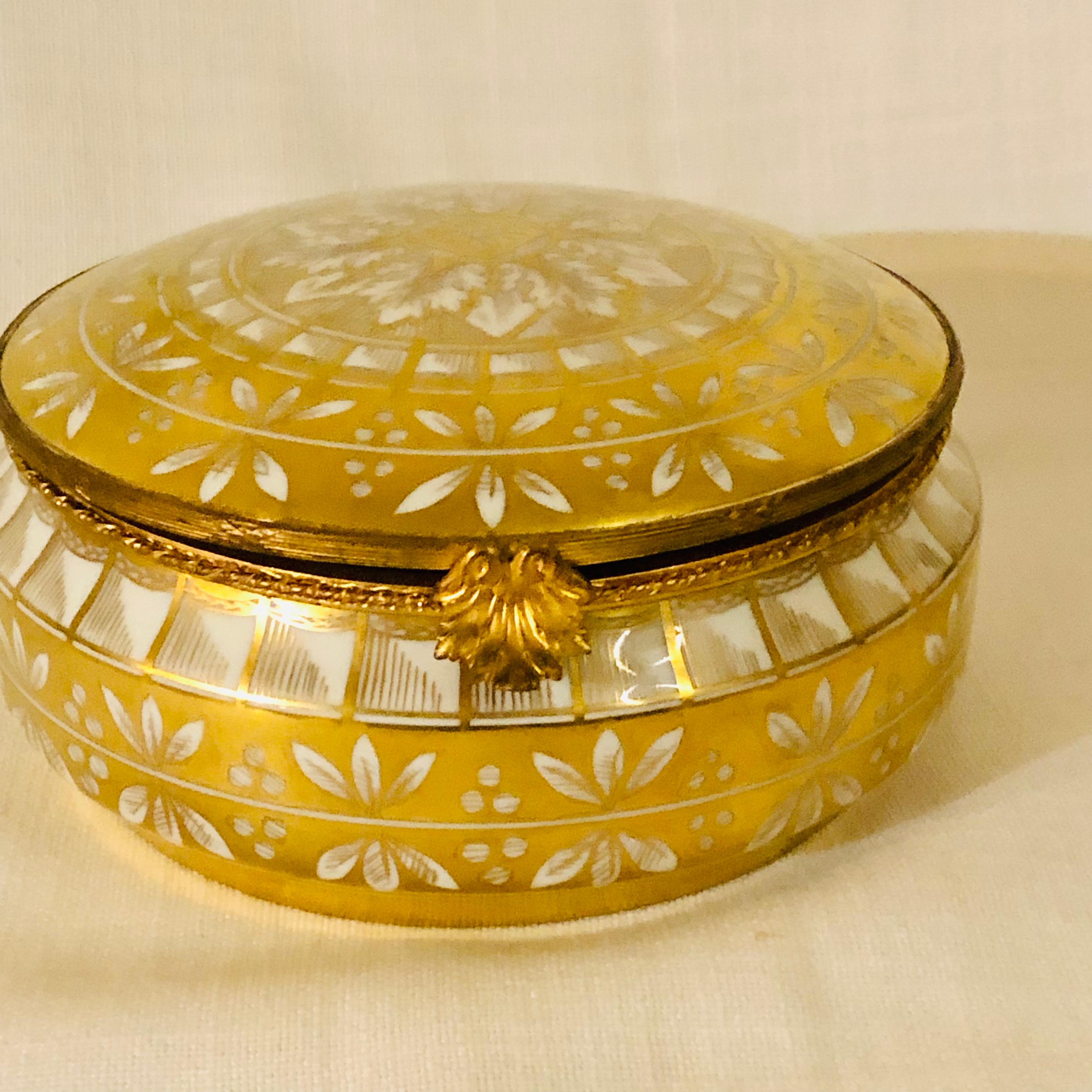 Le Tallec Porcelain Box with Gold Painted Decoration on a White Porcelain Ground 9