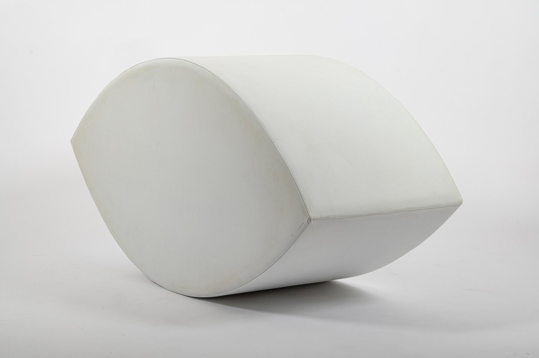Fin du 20e siècle Le Temoin,  de Man Ray pour Studio Simon, tabouret, table sculpture en vente