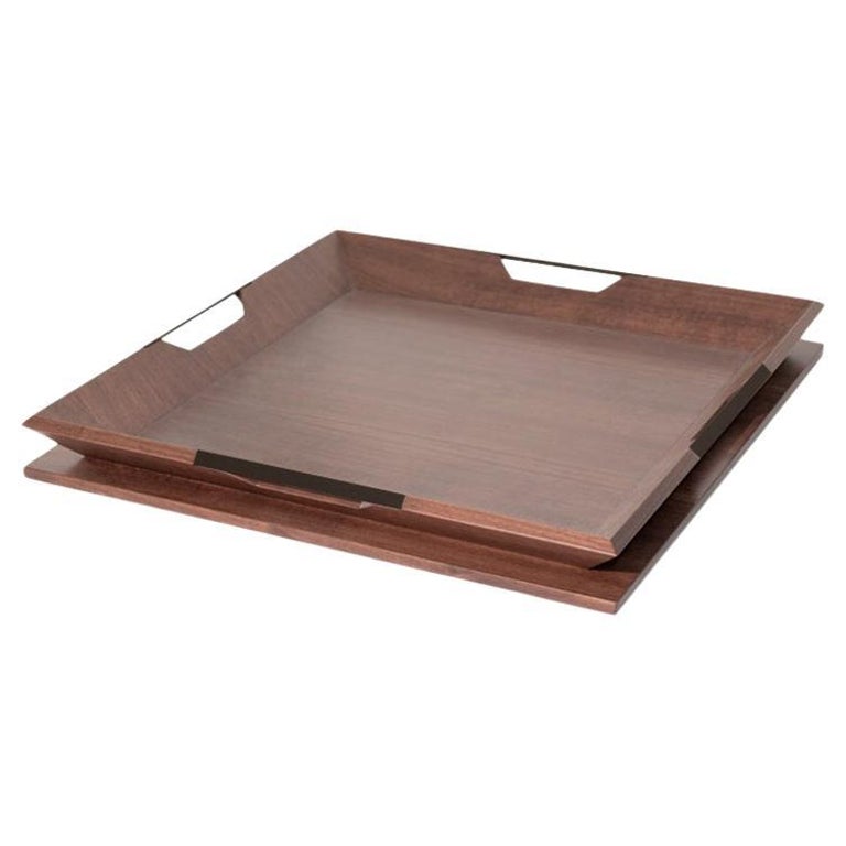 Das Tablett, Nussbaum/Geölte Bronze im Angebot bei 1stDibs Deutschland