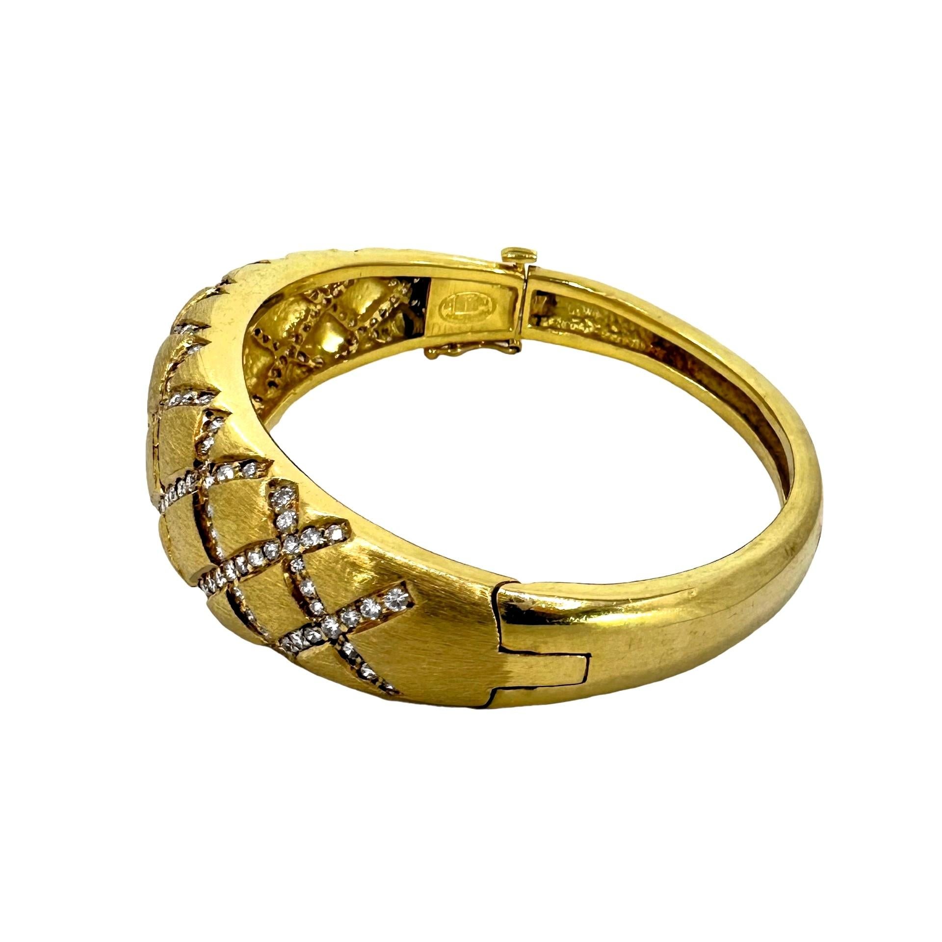 Brilliant Cut Le Triomphe 18K Yellow Gold and Diamond Quilted Design Bangle bracelet For Sale
