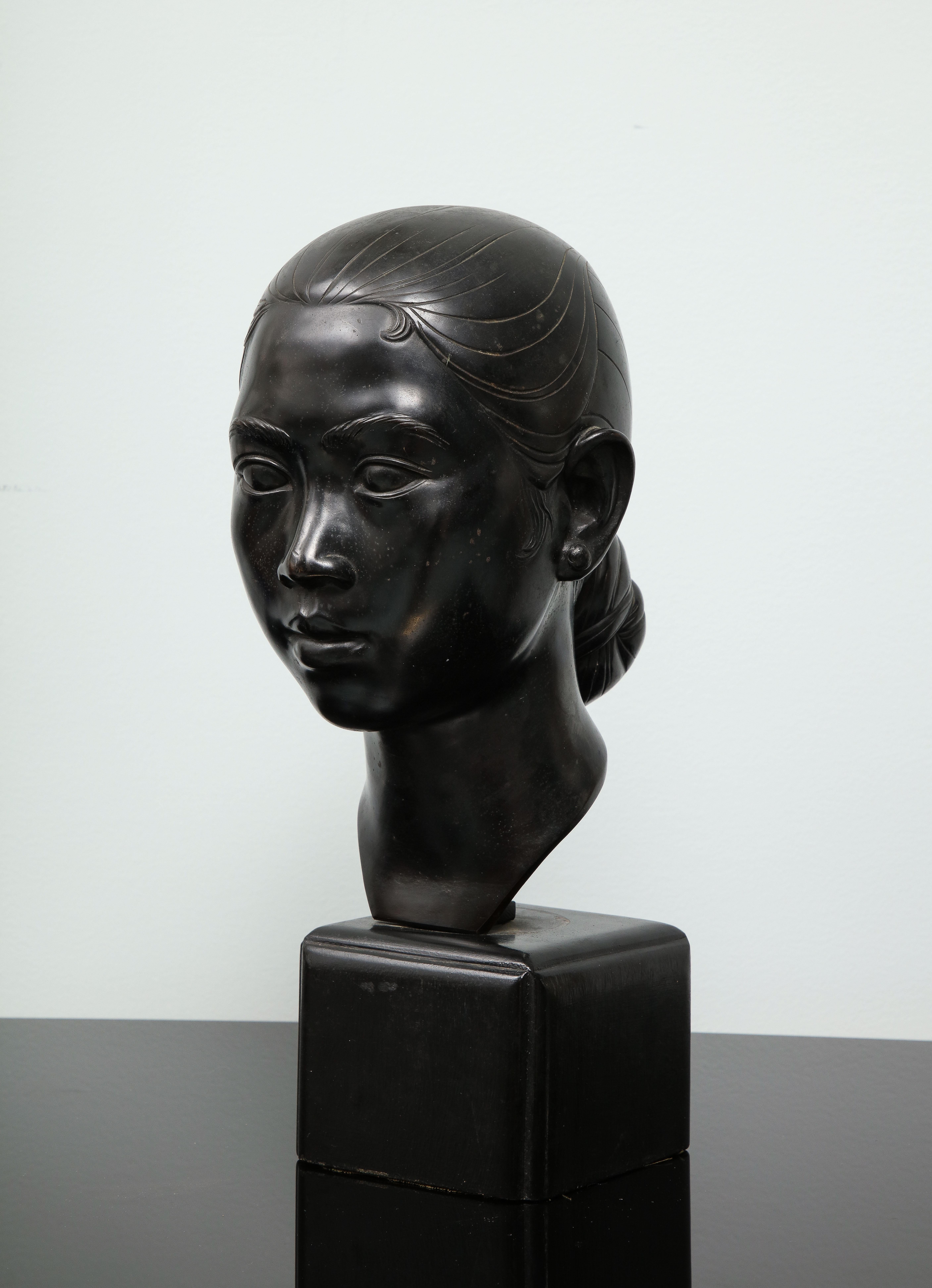 Mid-20th Century Le Van Mau Bronze of A Young Vietnamese Woman For Sale