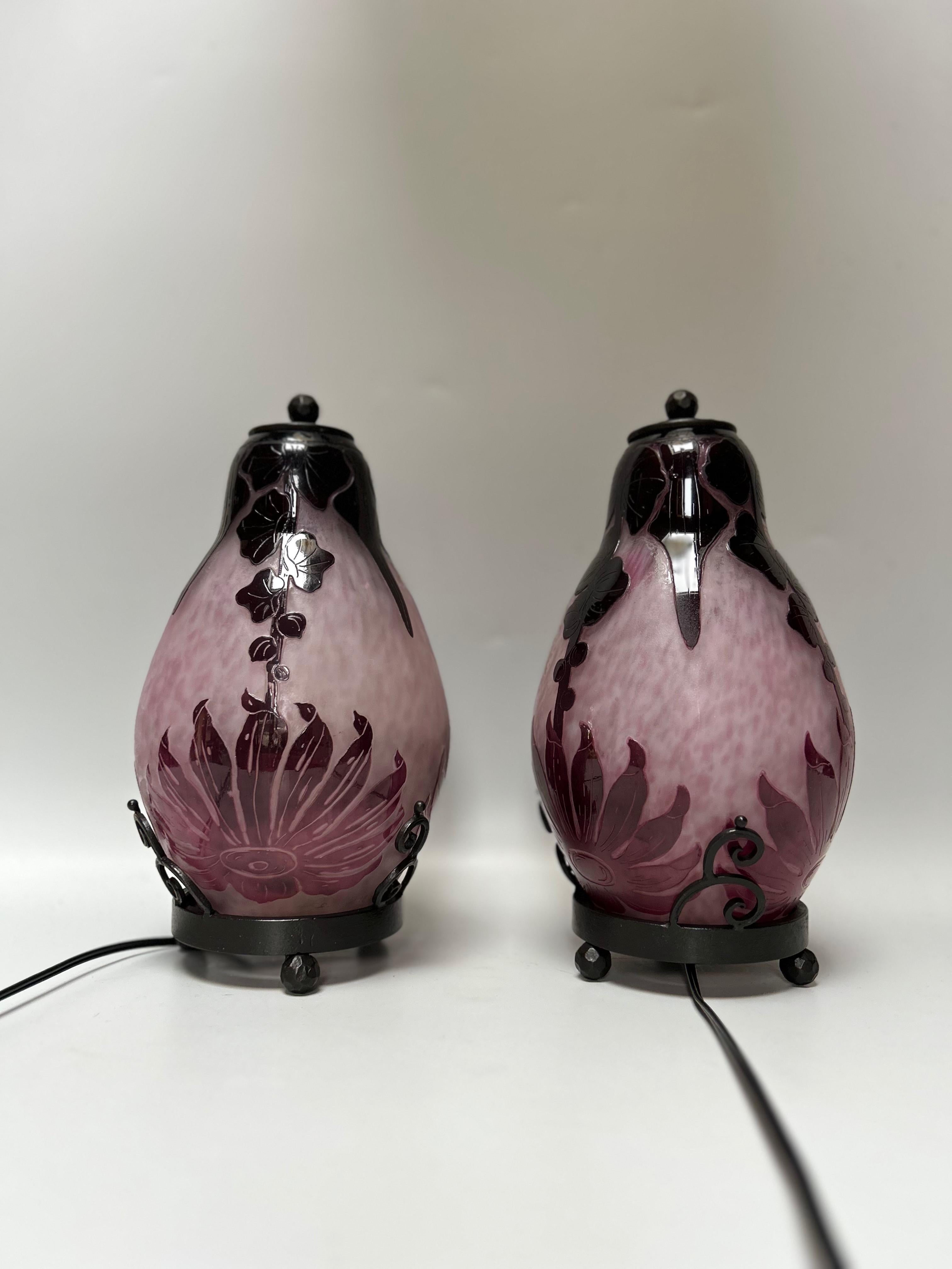 Le Verre Français Luz nocturna Art Decó Dalia en venta 6