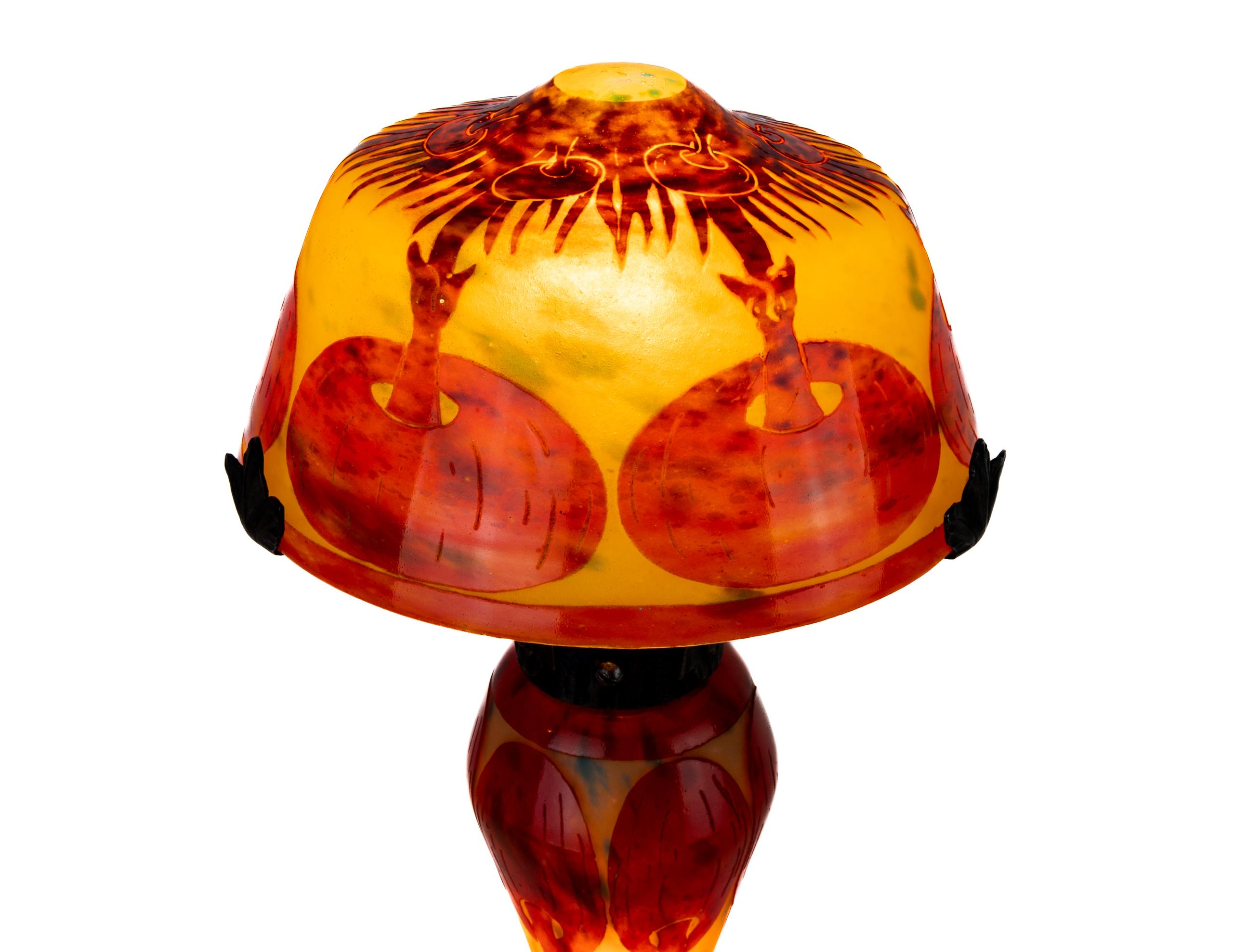 Le Verre Français – Art Deco table lamp in the “Coprin” motif – 1923 / 1926 3