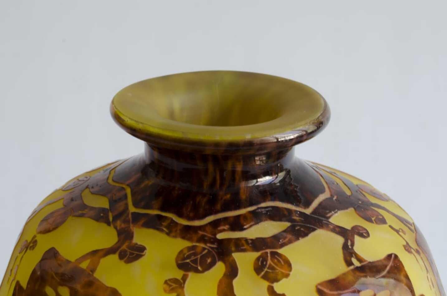 Vase von Verre Francais im Art déco-Stil (Französisch) im Angebot